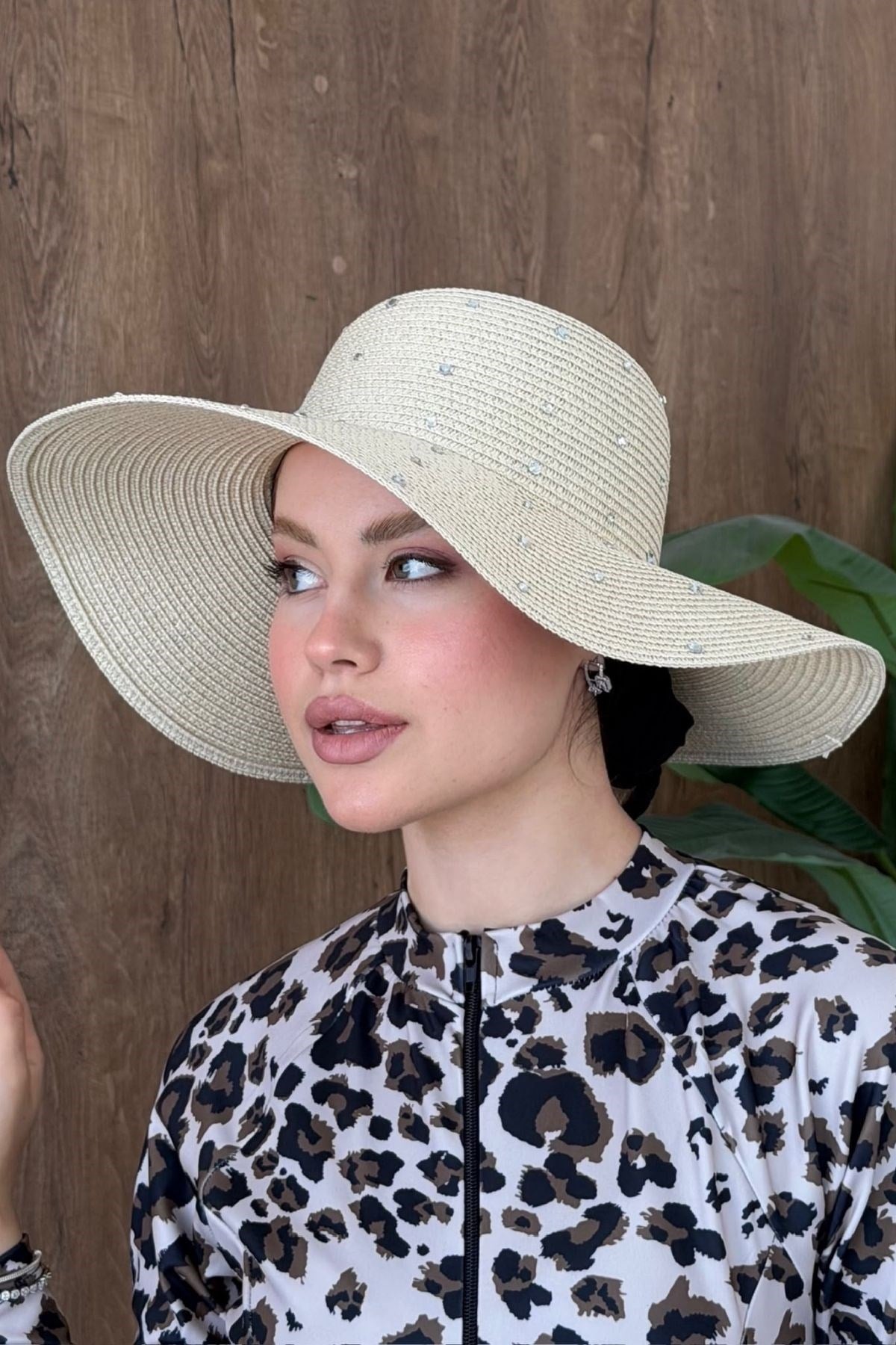 Full Taşlı Hasır Şapka Bej, Fiyatları Full Taşlı Hasır Şapka Bej| Haza Moda