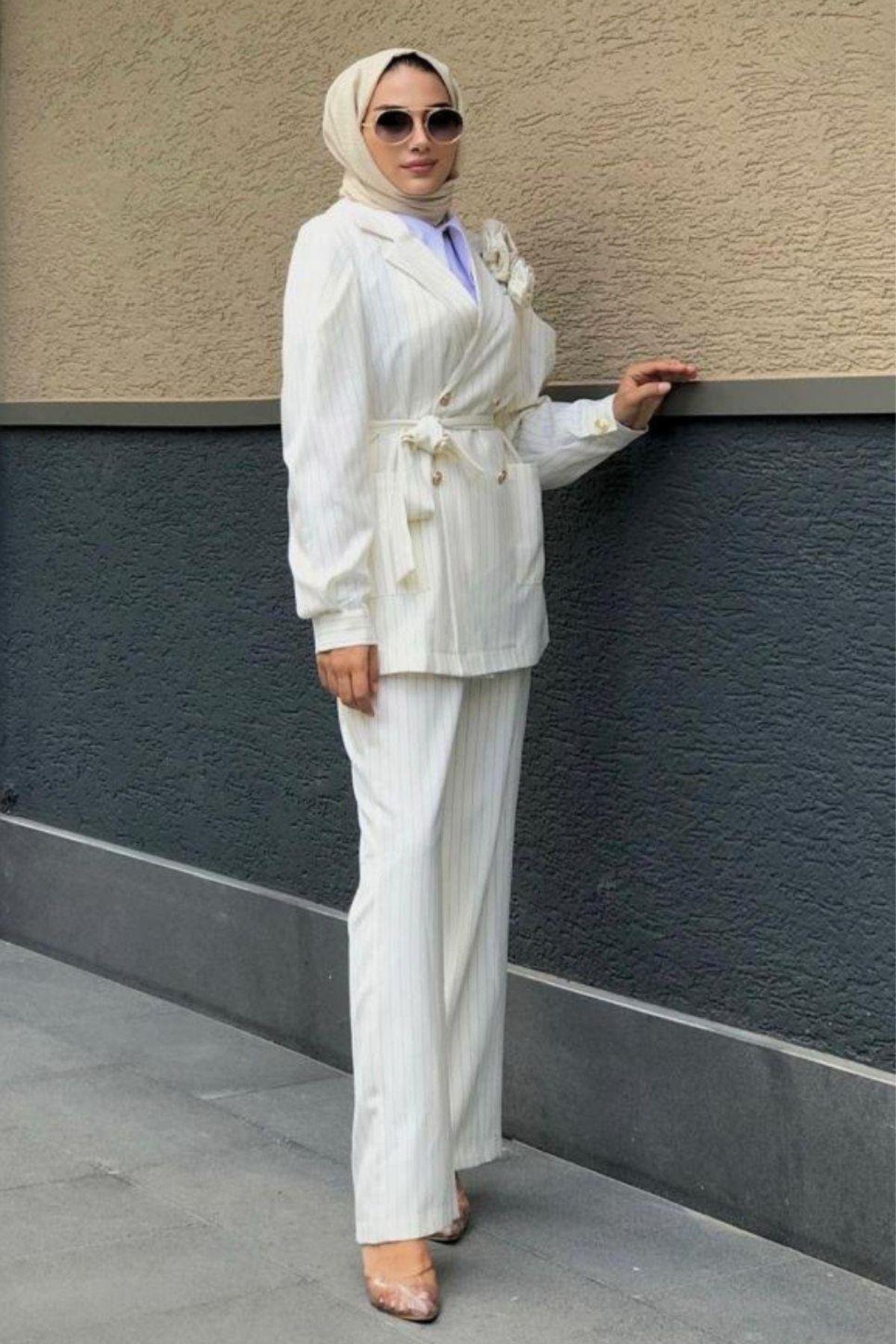 Güllü Çizgili Takım Beyaz, Fiyatları 