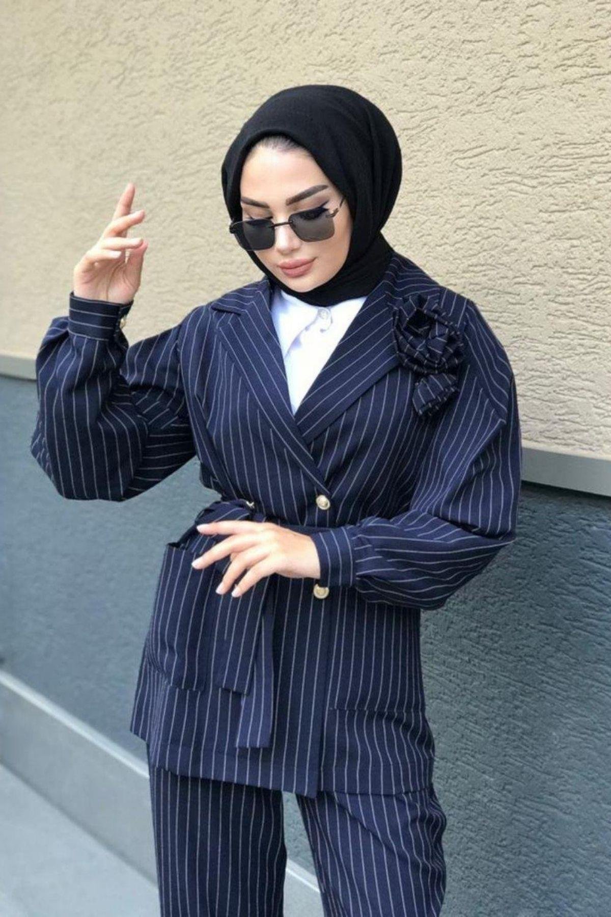 Güllü Çizgili Takım Lacivert, Fiyatları 