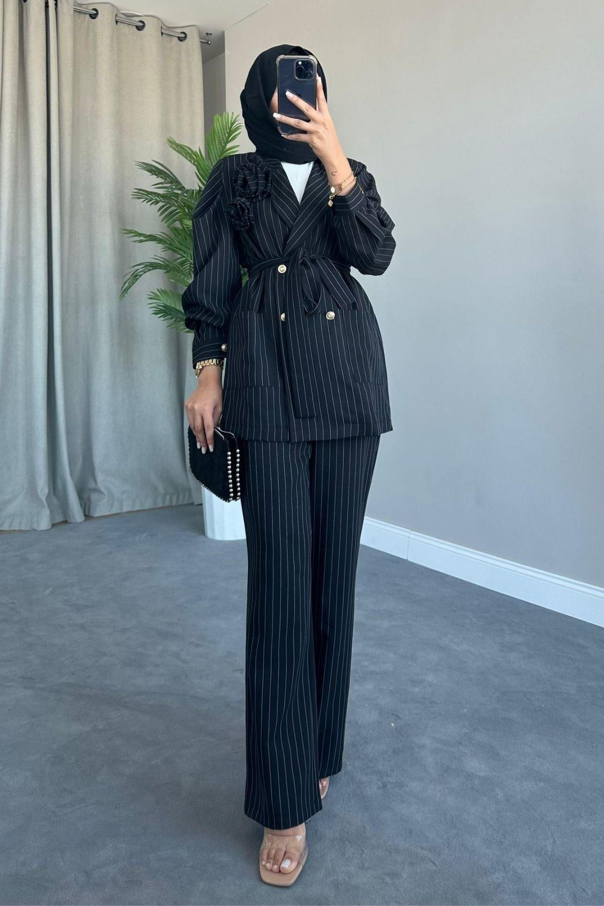 Güllü Çizgili Takım Siyah, Fiyatları 