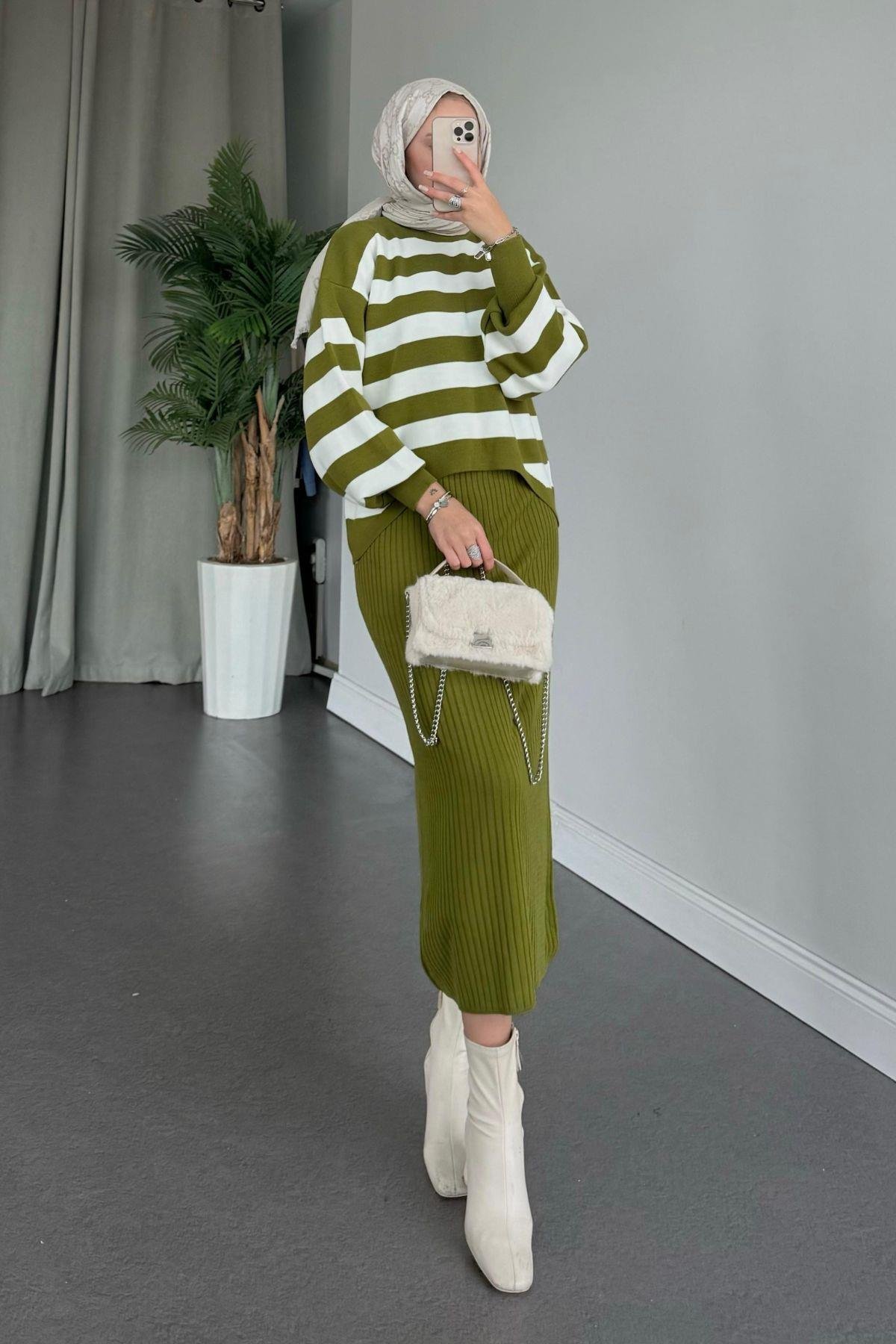 Jileli Triko Takım Yağyeşili, Fiyatları Haza Moda | Tesettür Giyim | Jileli Triko Takım Yağyeşili