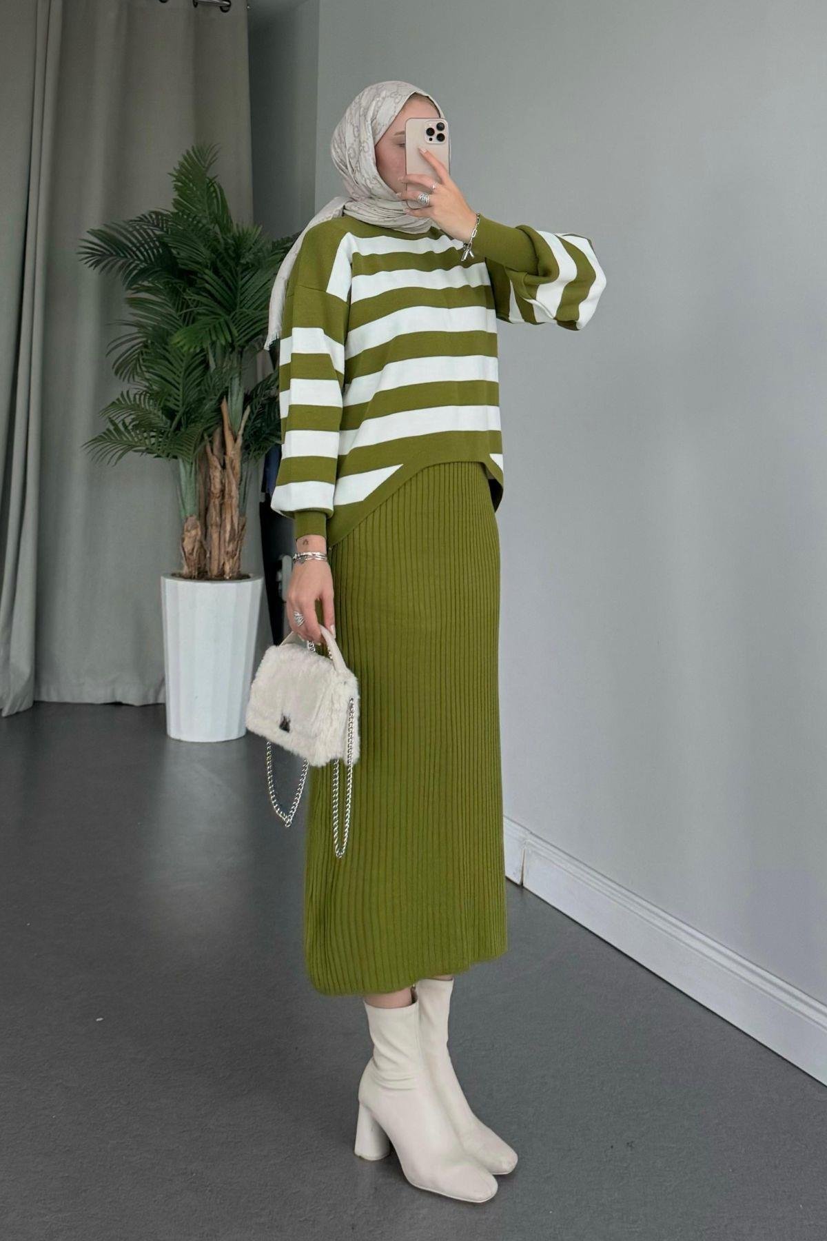 Jileli Triko Takım Yağyeşili, Fiyatları Haza Moda | Tesettür Giyim | Jileli Triko Takım Yağyeşili