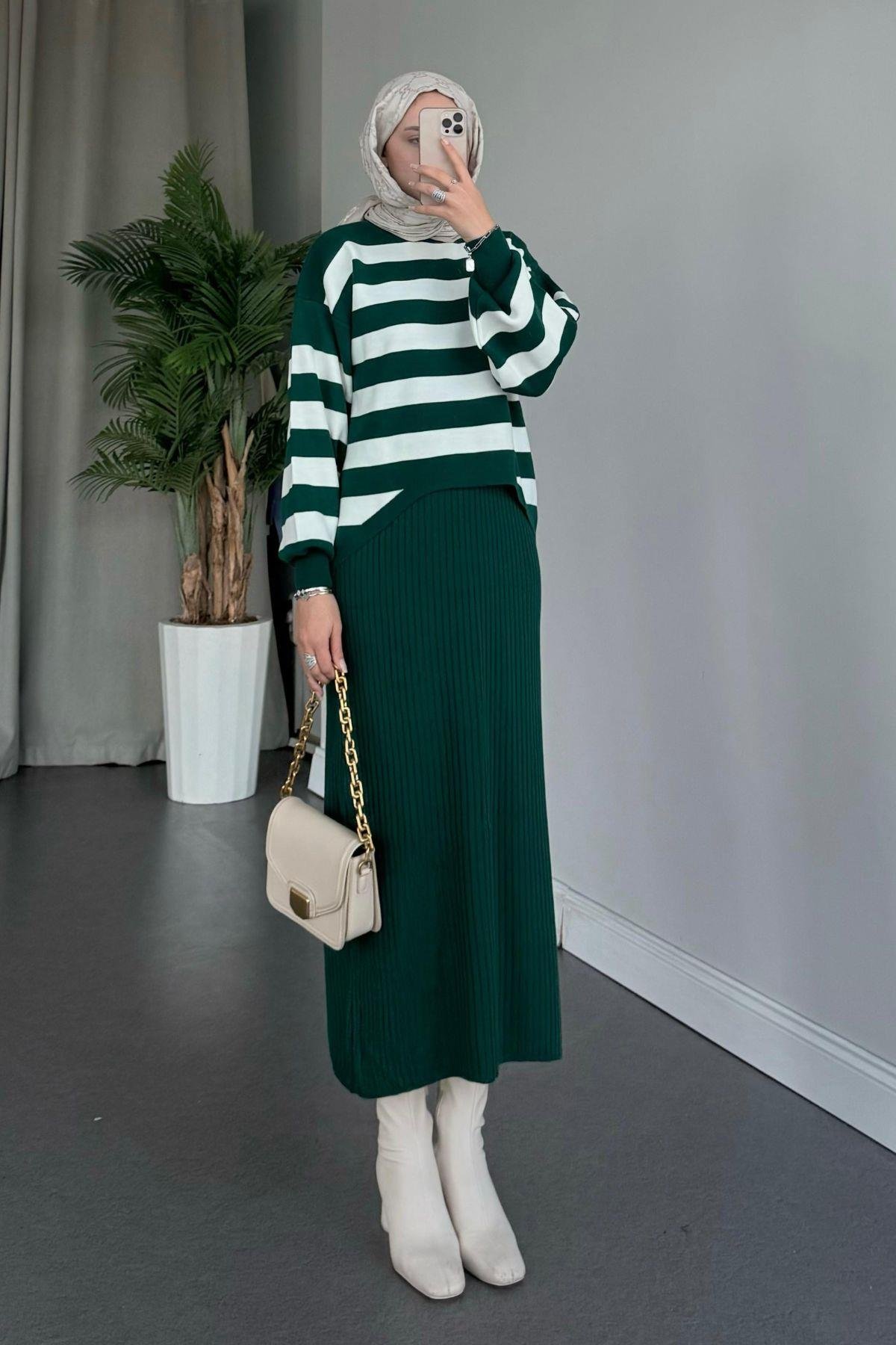 Jileli Triko Takım Zümrüt, Fiyatları Haza Moda | Tesettür Giyim | Jileli Triko Takım Zümrüt