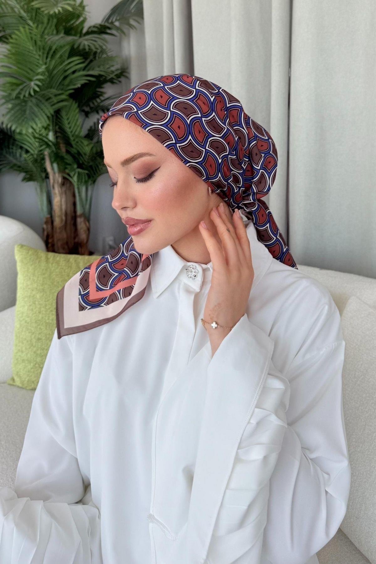 Karel Desenli Eşarp Kahve, Fiyatları Karel Desenli Eşarp Kahve- Haza Moda 