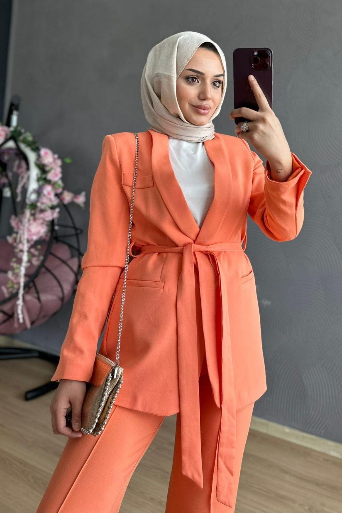 Kemerli Palazzo Takım Somon, Fiyatları Kemerli Palazzo Takım Somon – Haza Moda | Tesettür Giyim