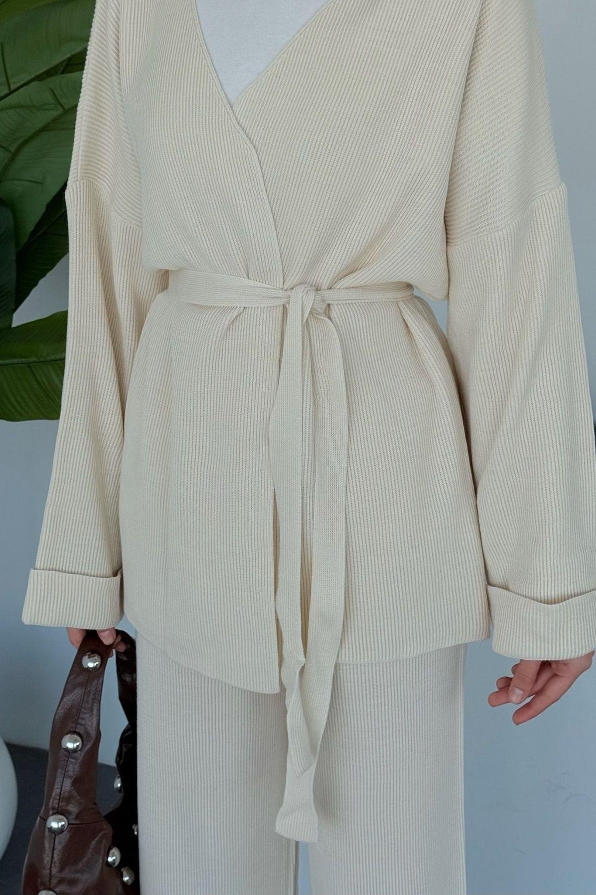 Kol Katlamalı Kemerli Takım Ekru, Fiyatları 