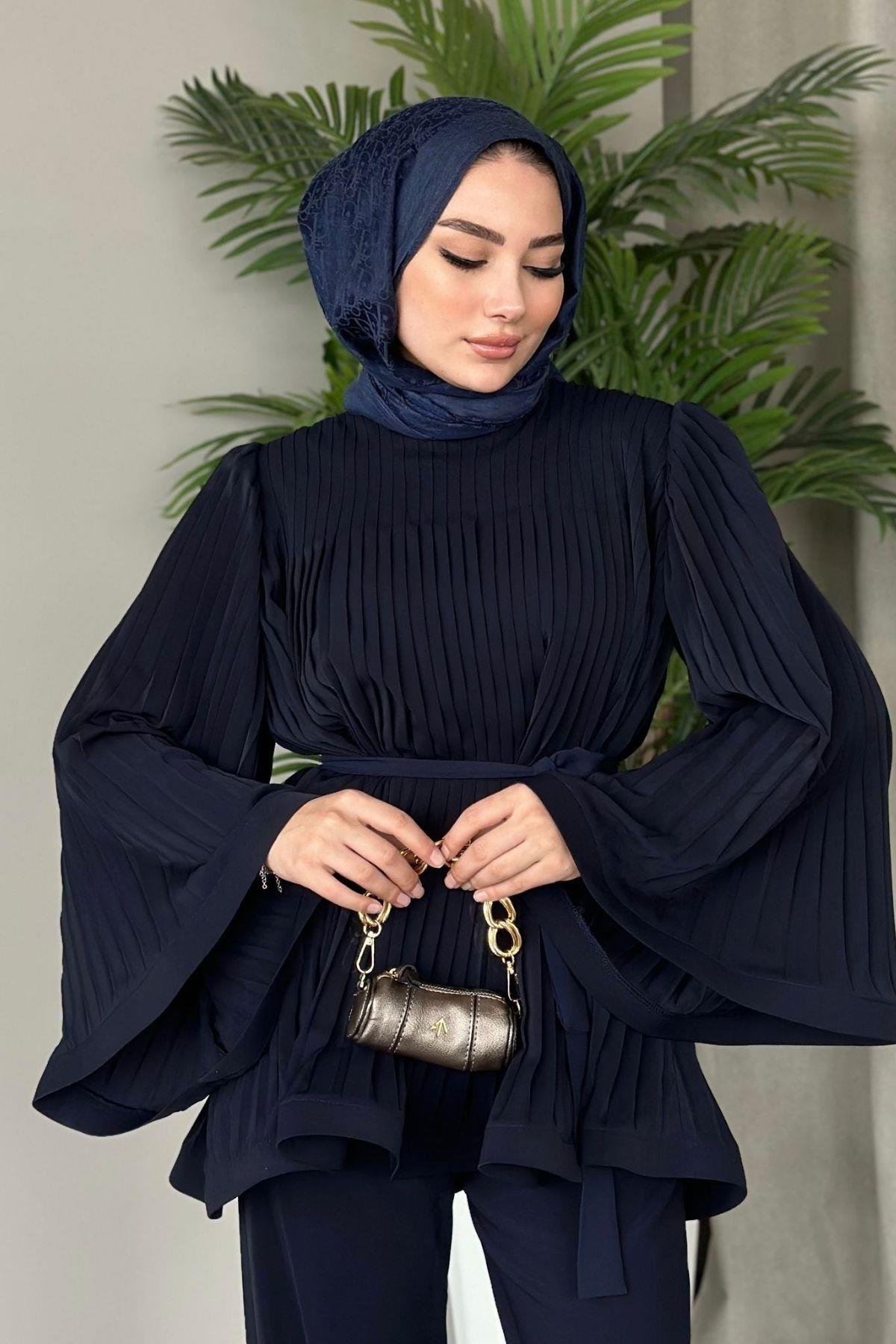 Larissa Takım Lacivert, Fiyatları 