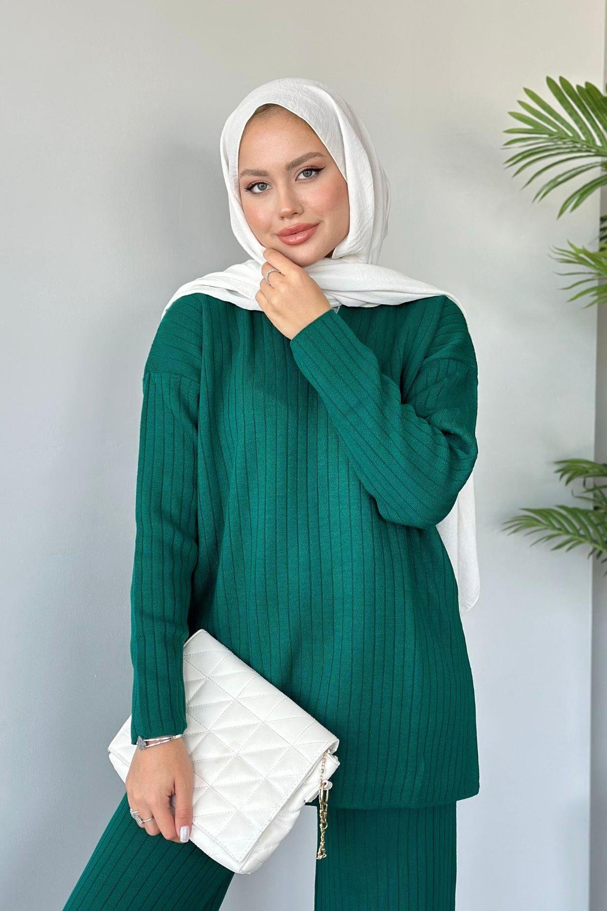 Lena Triko Takım Zümrüt, Fiyatları Haza Moda | Tesettür Giyim | Lena Triko Takım Zümrüt