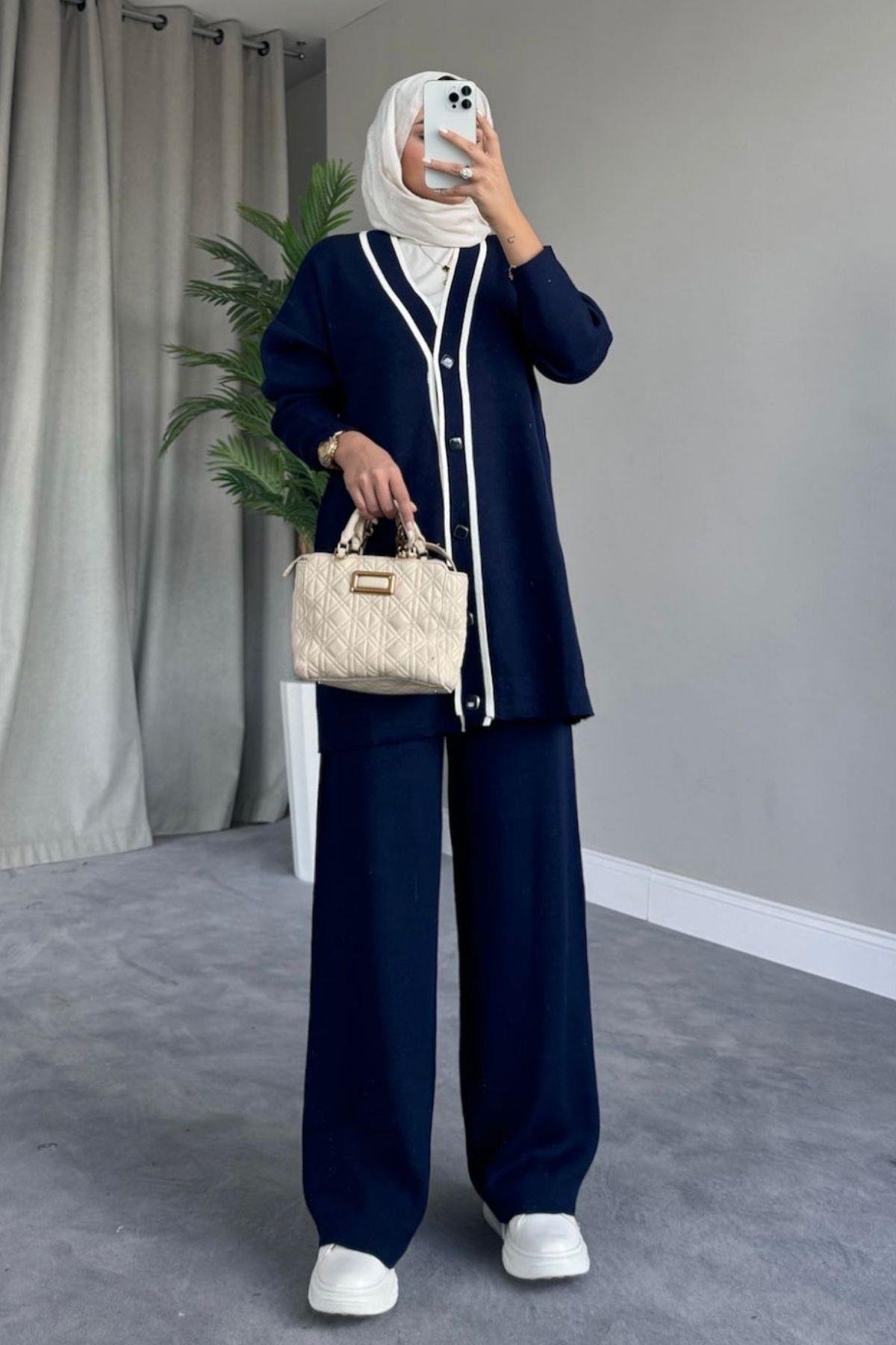 Lizza Triko Takım Lacivert, Fiyatları Lizza Triko Takım Lacivert – Haza Moda | Tesettür Giyim