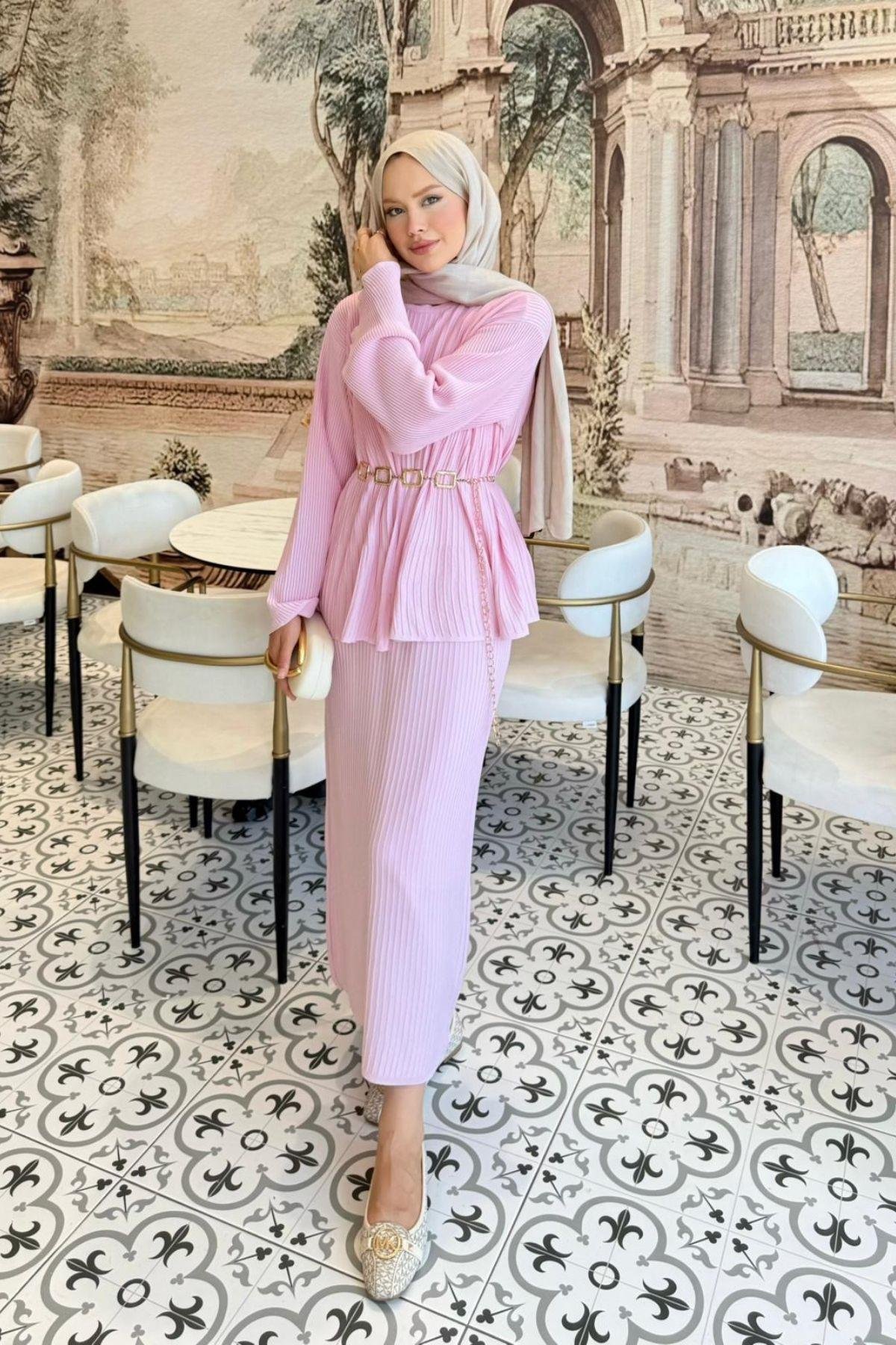 Medusa Jileli Elbise Pembe, Fiyatları Medusa Jileli Elbise Pembe- Haza Moda