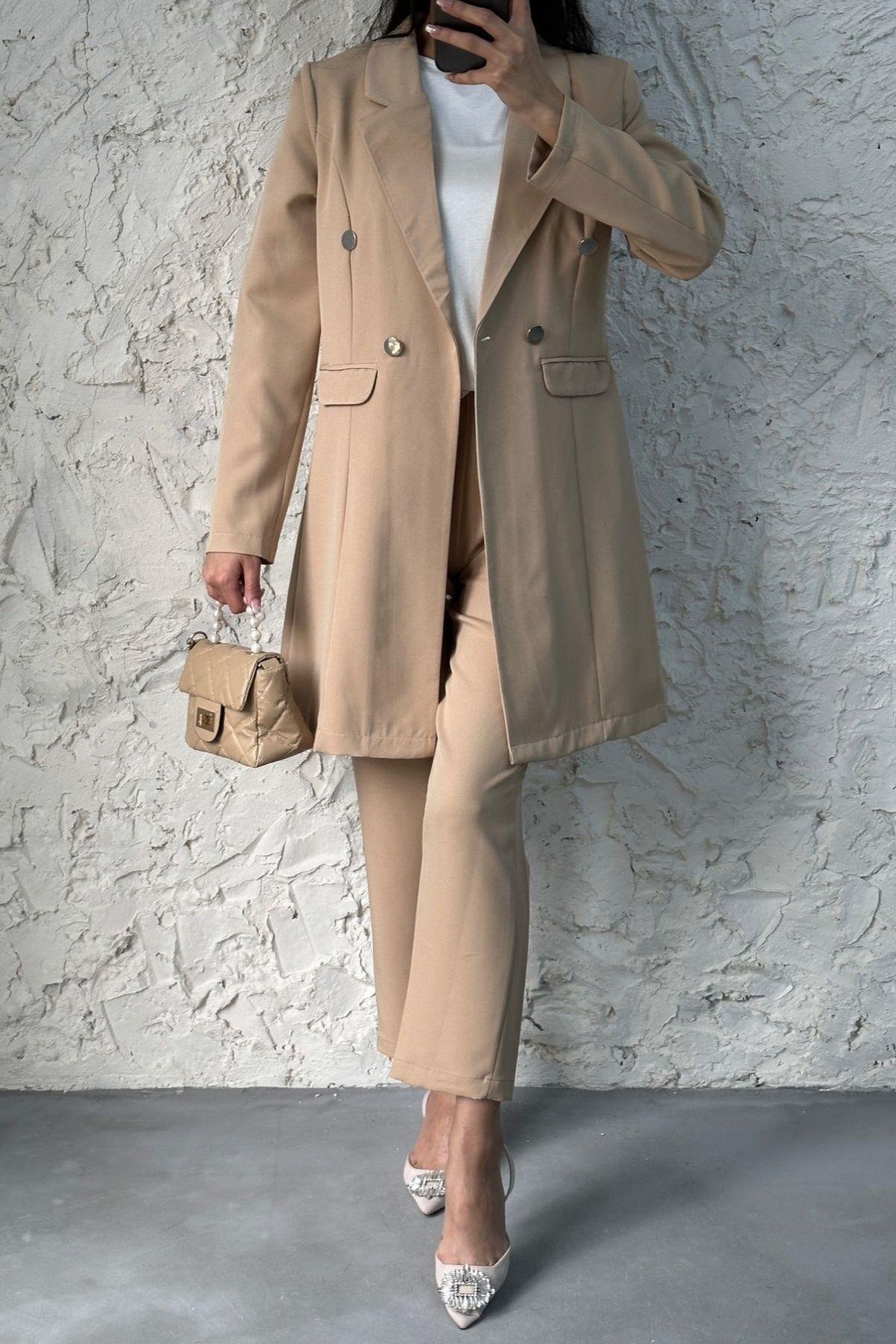 Metal Düğmeli Ceketli Takım Bej, Fiyatları 