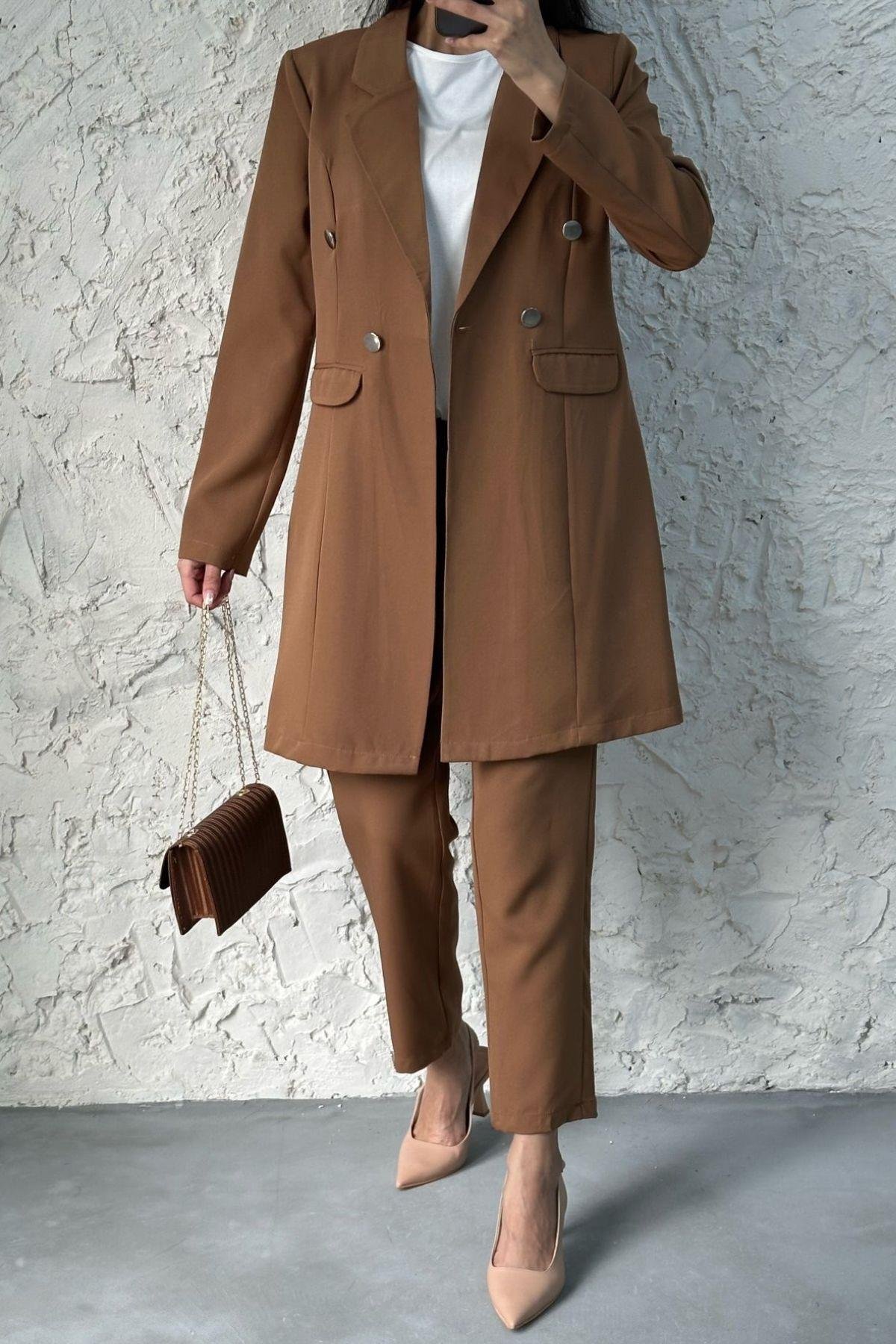 Metal Düğmeli Ceketli Takım Kahve, Fiyatları 