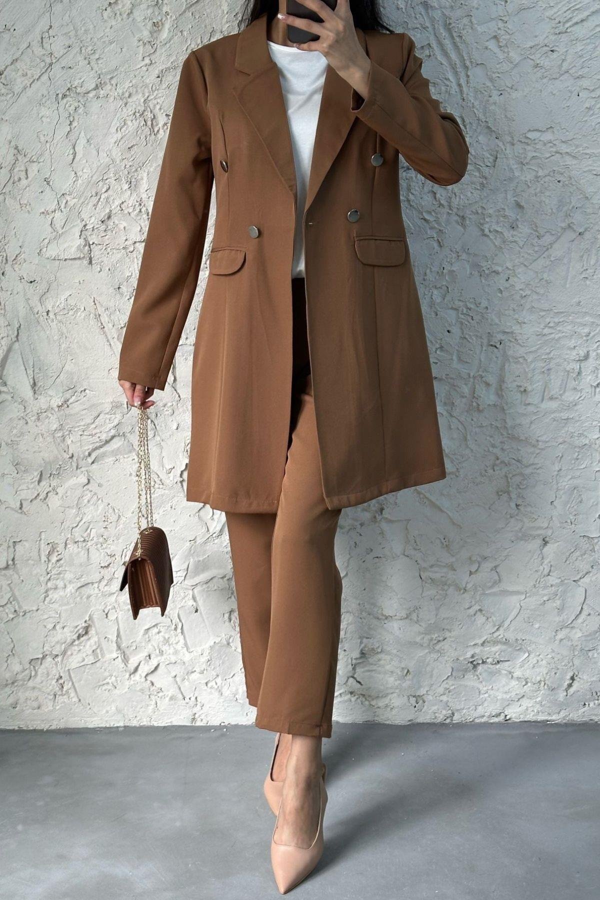 Metal Düğmeli Ceketli Takım Kahve, Fiyatları 