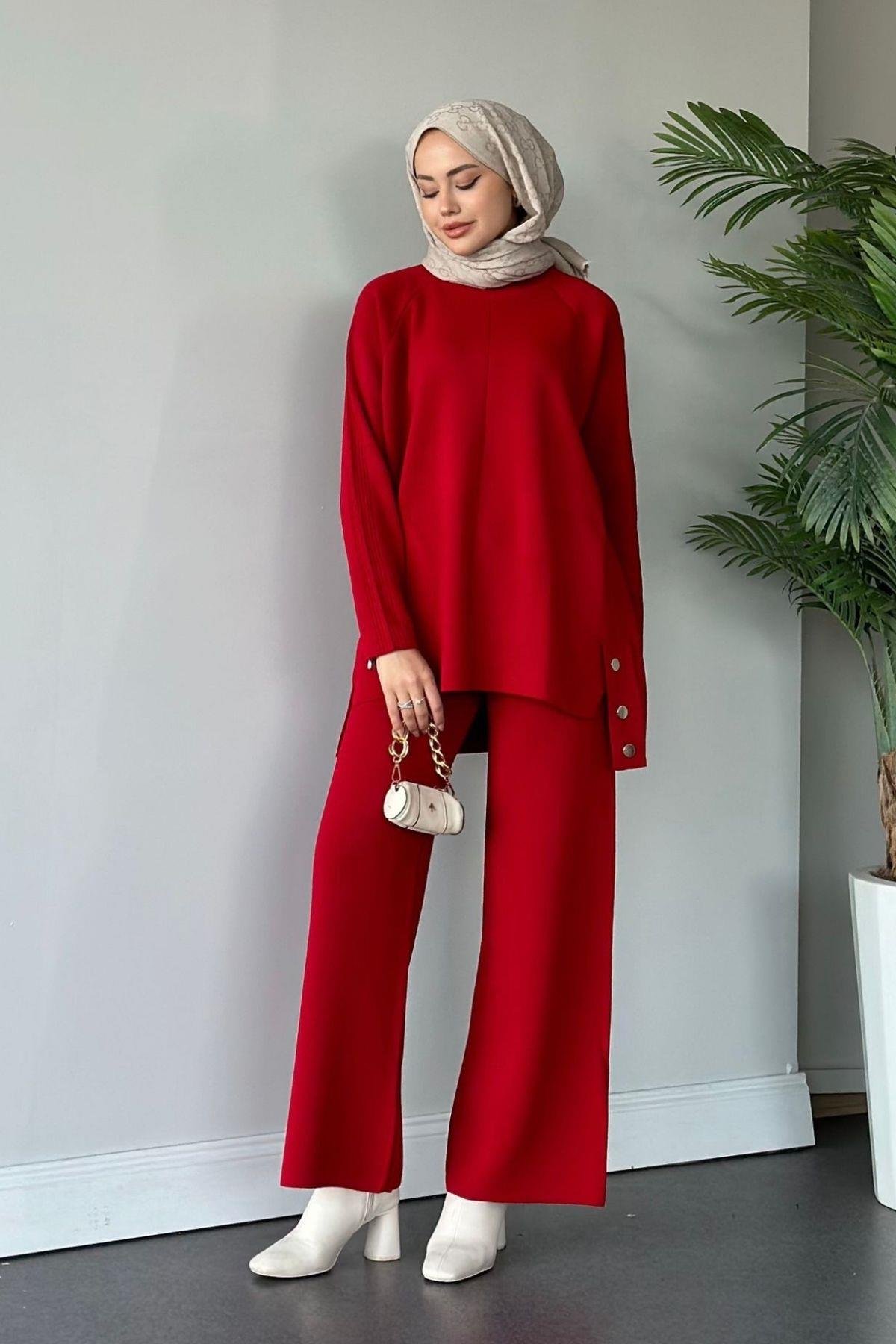 Metal Düğmeli Triko Takım Bordo, Fiyatları Haza Moda | Tesettür Giyim | Metal Düğmeli Triko Takım Bordo