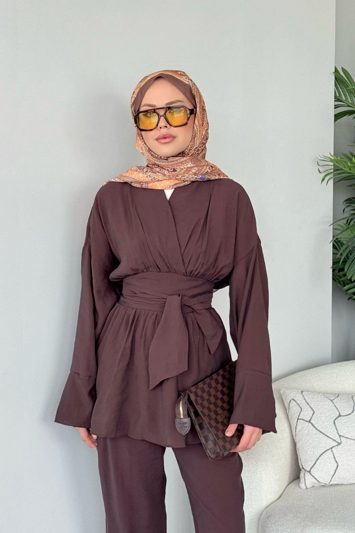 Model Kuşaklı Takım  Kahverengi, Fiyatları Model Kuşaklı Takım  Kahverengi- Haza Moda 