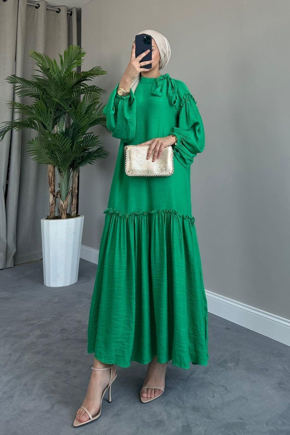 Monika Elbise Benetton, Fiyatları 