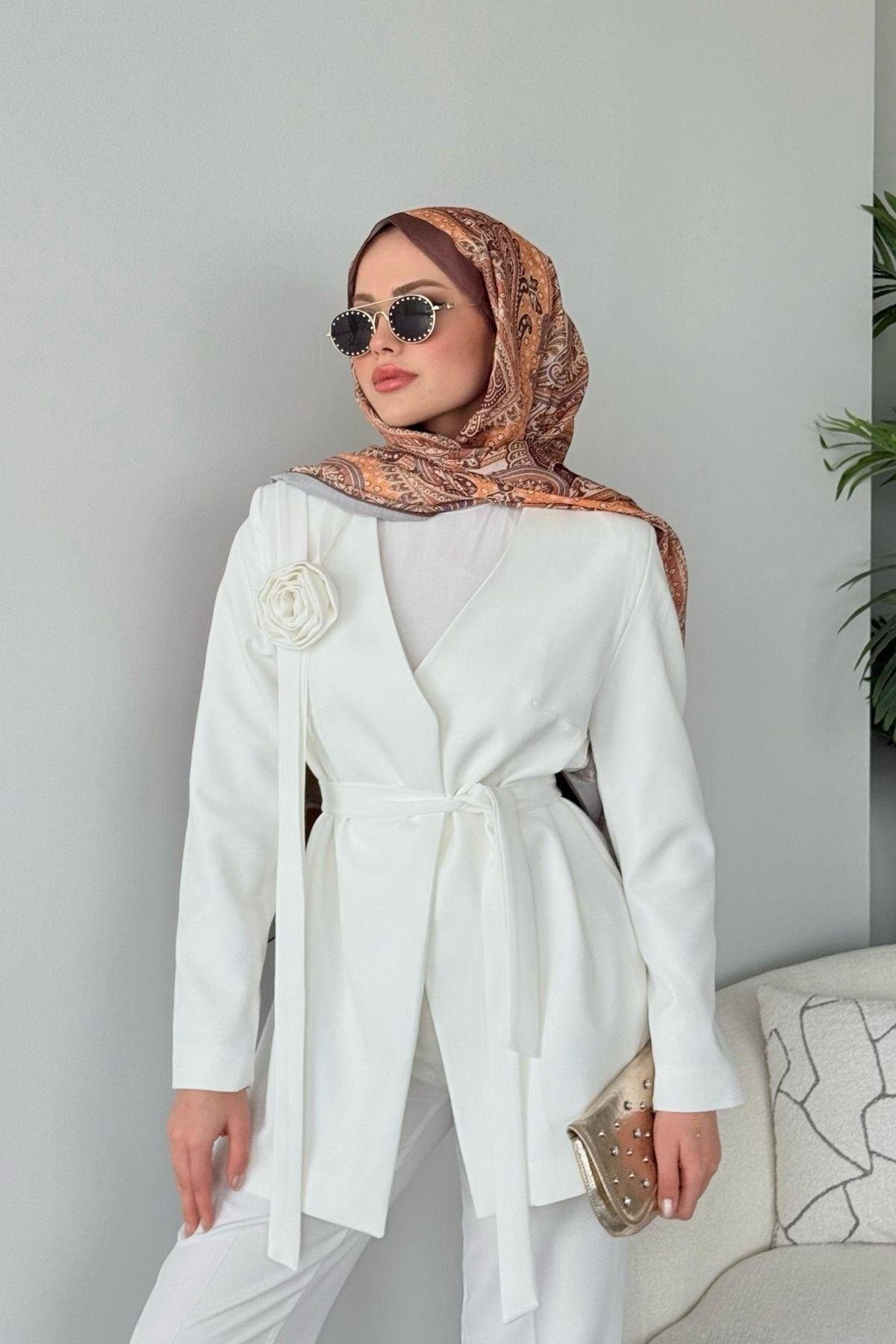 Nudes Güllü Takım Beyaz, Fiyatları Nudes Güllü Takım Beyaz - Haza Moda 