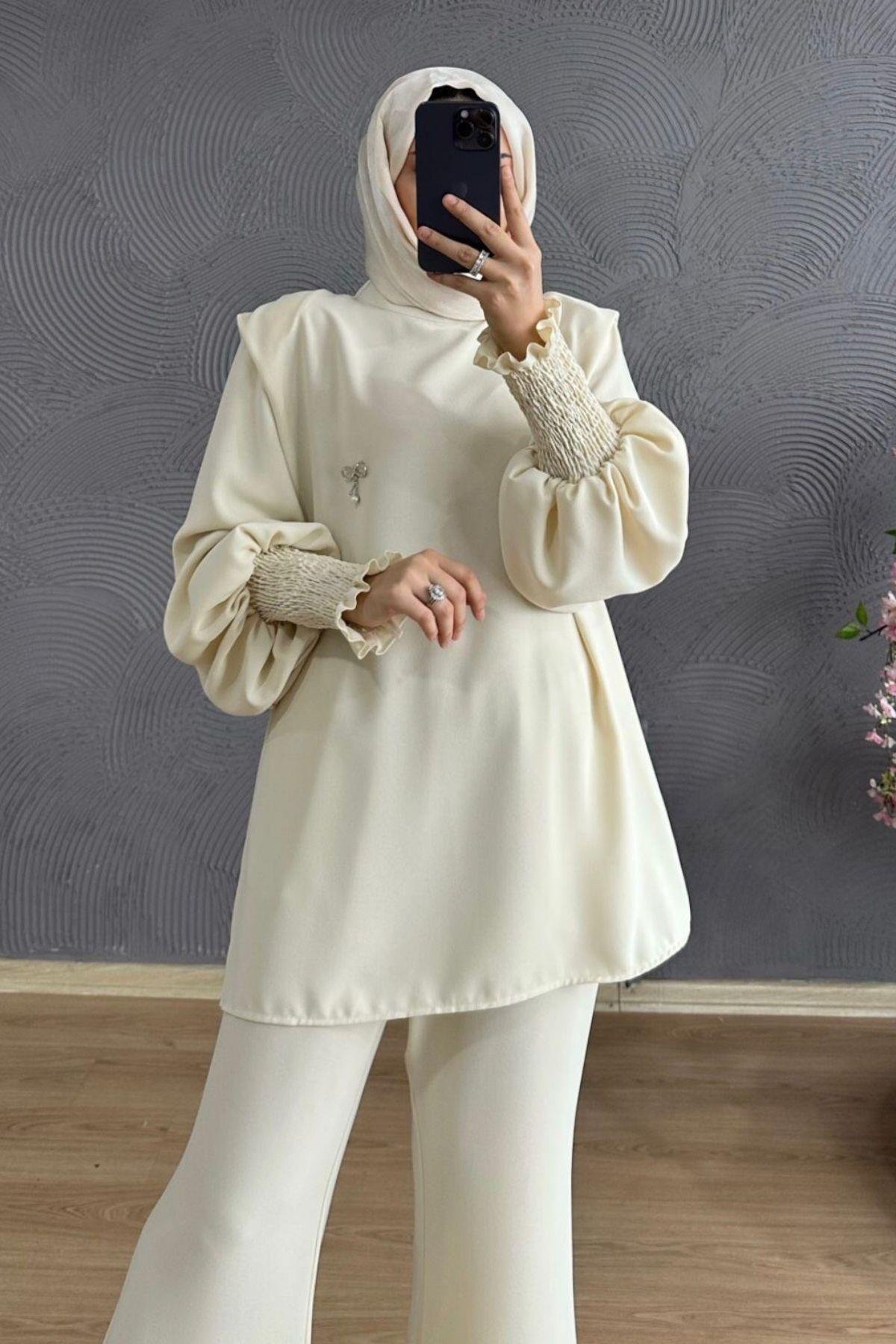 Omzu Vatkalı Takım Bej, Fiyatları Omzu Vatkalı Takım Bej – Haza Moda | Tesettür Giyim