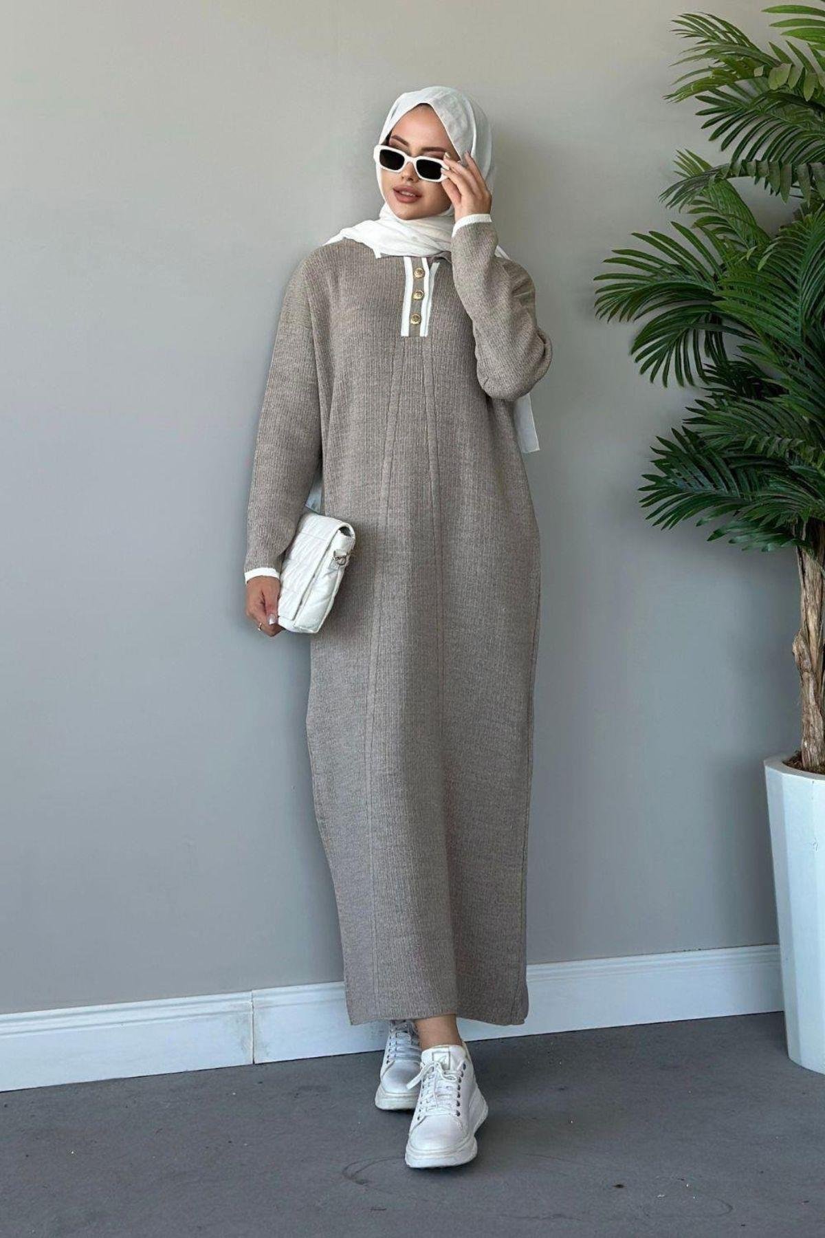 Önü Düğmeli Triko Elbise Taş, Fiyatları Haza Moda | Tesettür Giyim | Önü Düğmeli Triko Elbise Bej