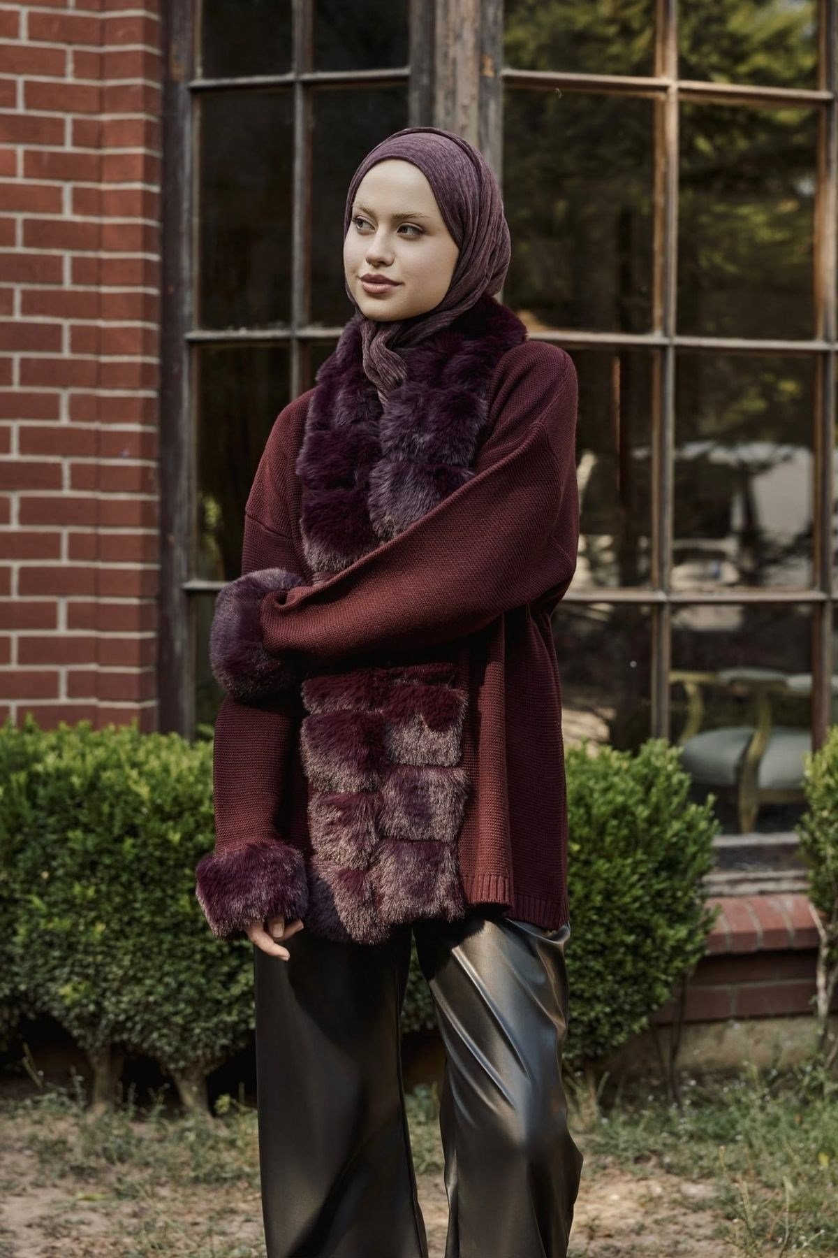 Peluş Detay Lüx Hırka Mürdüm, Fiyatları Peluş Detay Lüx Hırka Mürdüm | Haza Moda