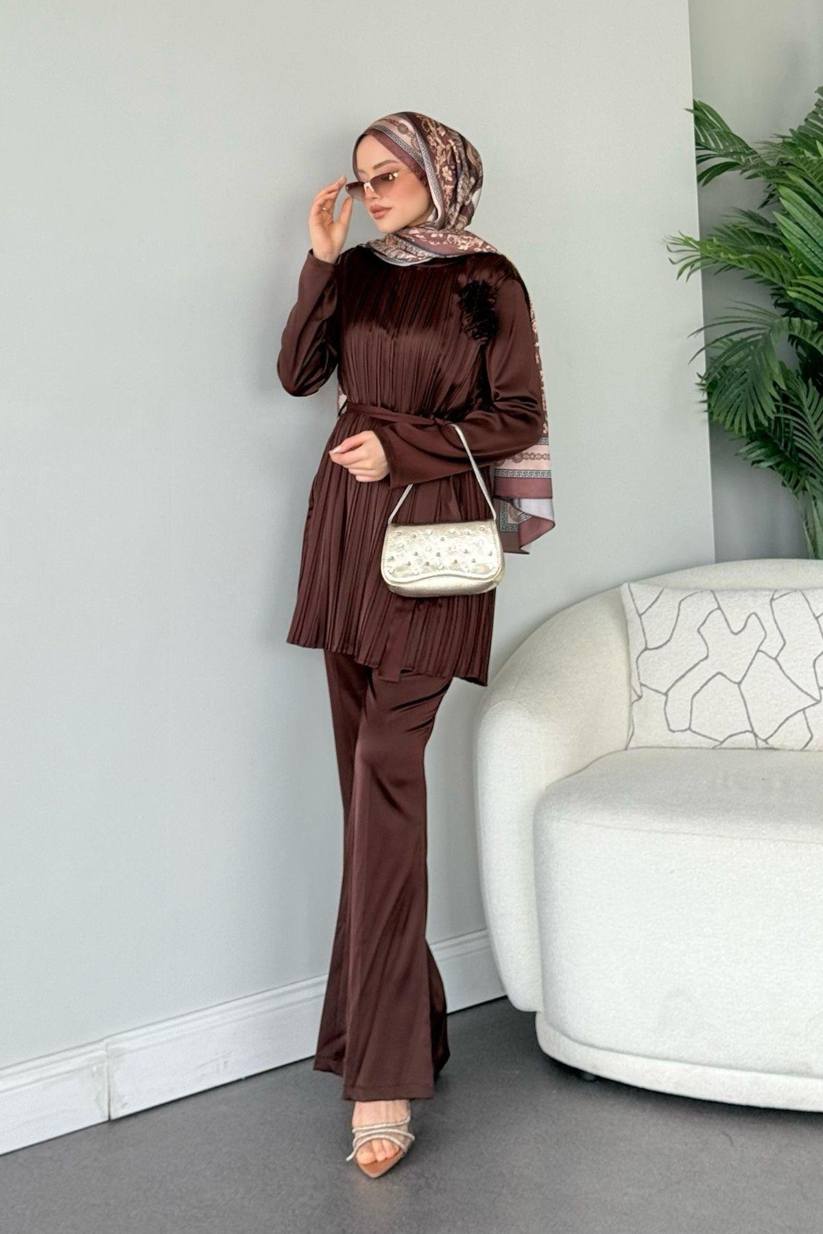 Pileli Pantolonlu Saten Takım Acıkahve, Fiyatları 