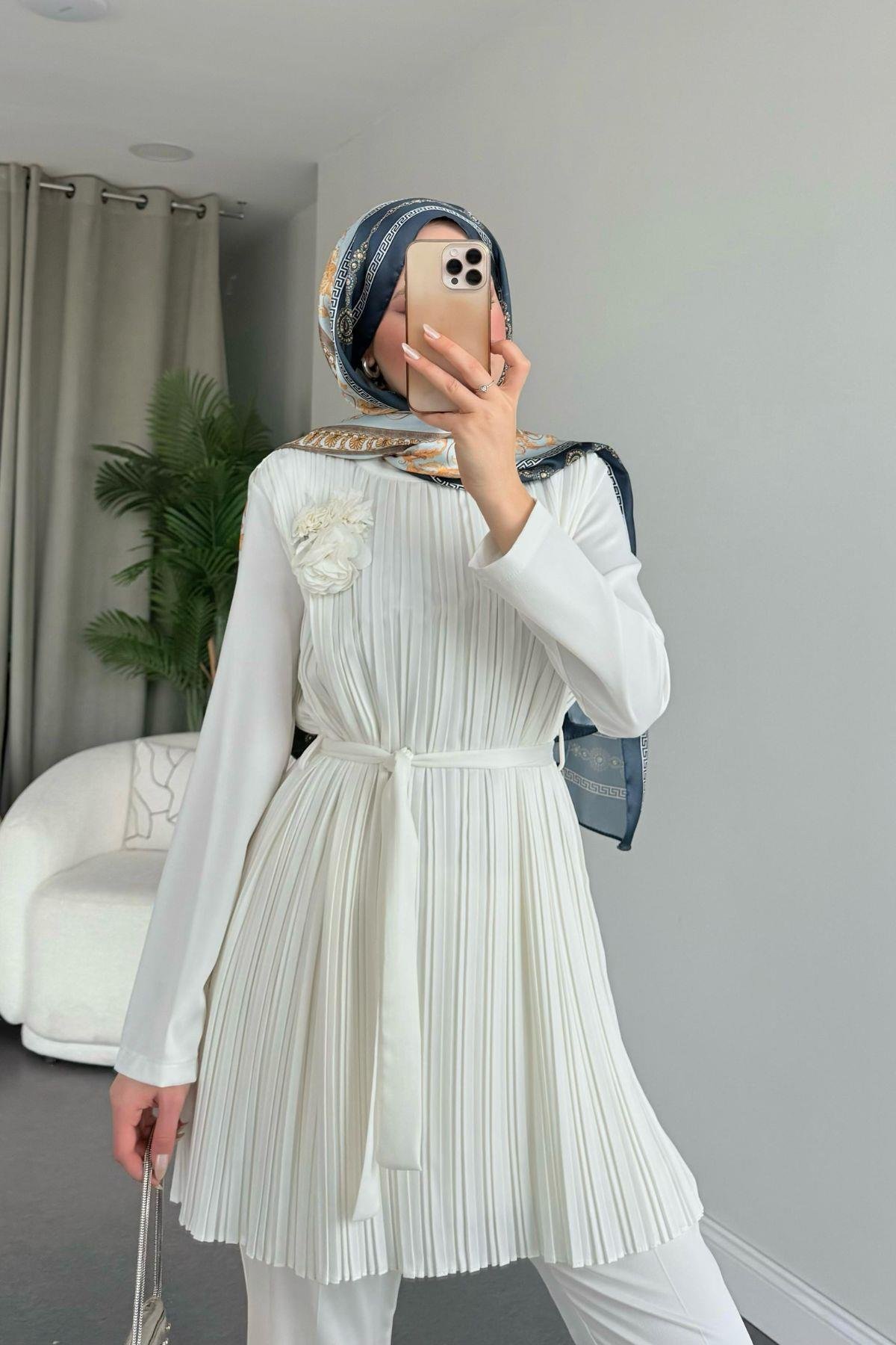 Pileli Pantolonlu Saten Takım Beyaz, Fiyatları 