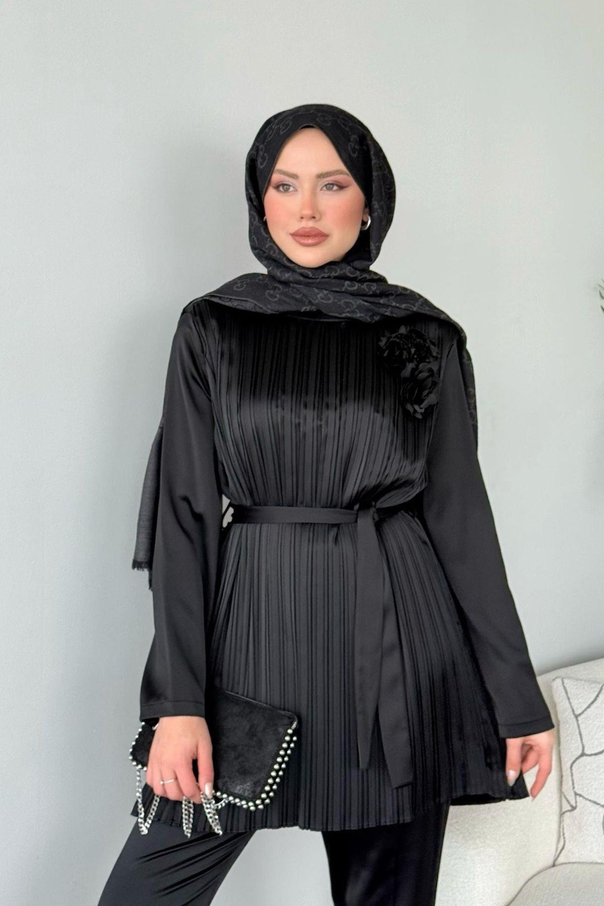 Pileli Pantolonlu Saten Takım Siyah, Fiyatları 