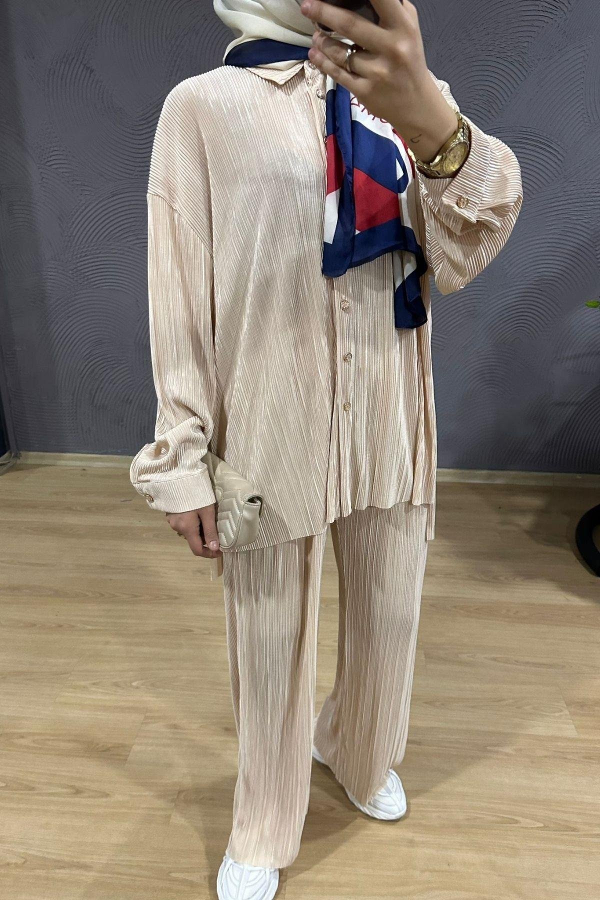 Piliseli Takım Bej, Fiyatları Piliseli Takım Bej – Haza Moda | Tesettür Giyim