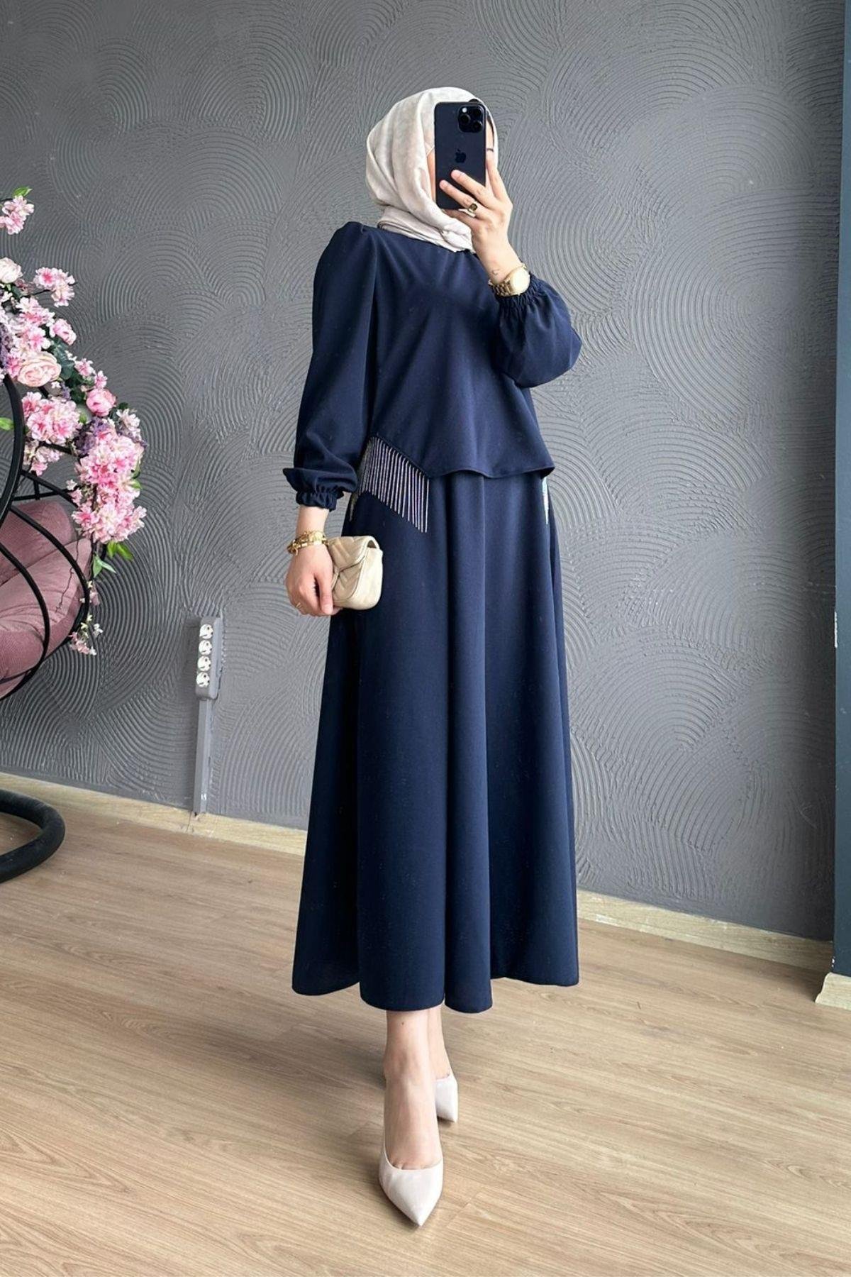 Roza Etekli Takım Lacivert, Fiyatları Roza Etekli Takım Lacivert – Haza Moda | Tesettür Giyim