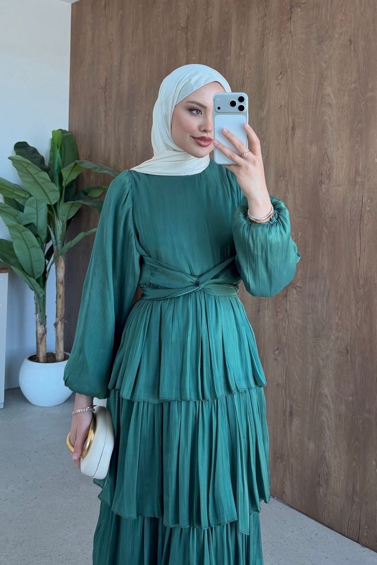 Rumela Kat Kat Saten Elbise Zümrüt, Fiyatları Rumela Kat Kat Saten Elbise Pembe| Haza Moda