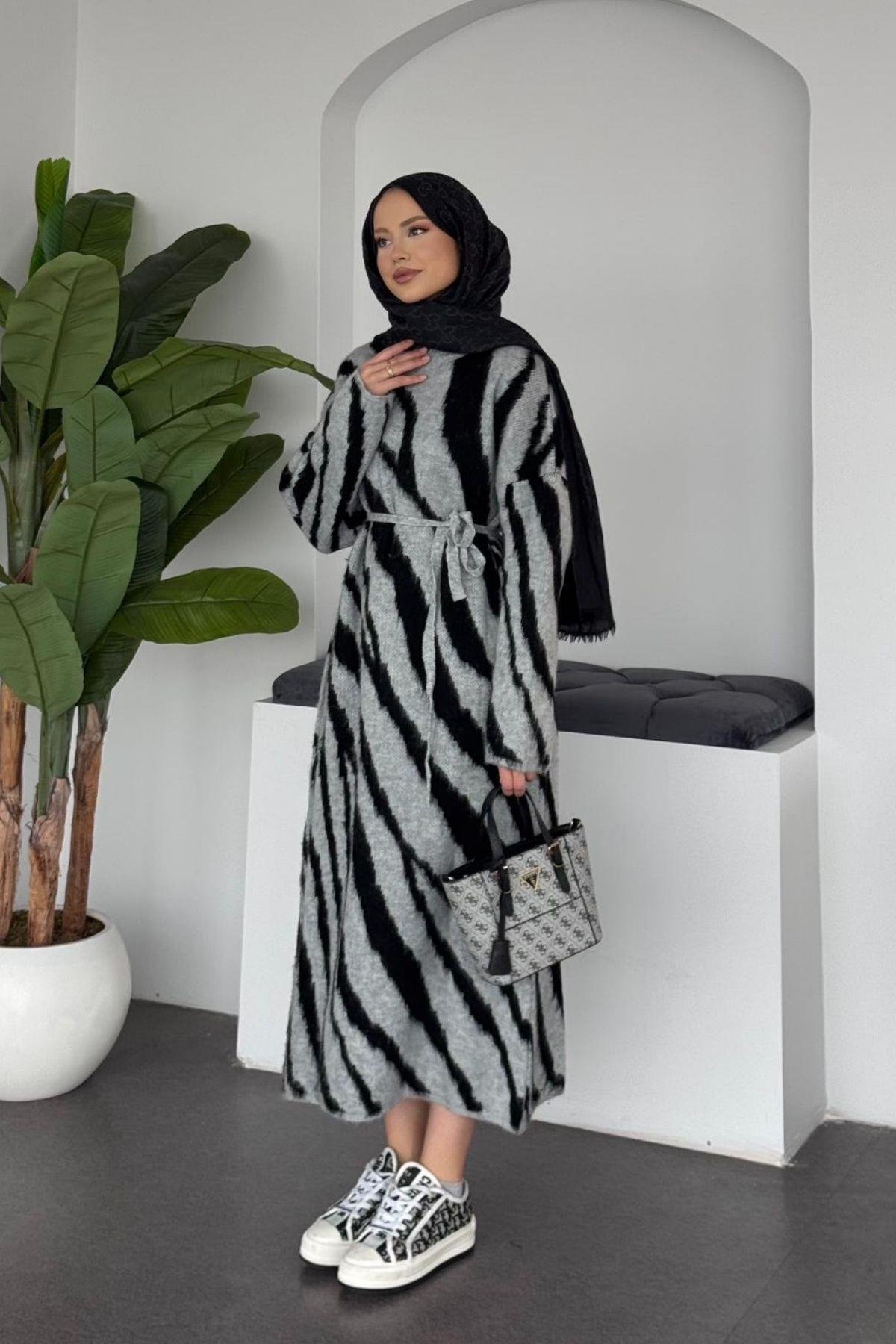 Safari Zebra Desen Elbise Gri, Fiyatları 