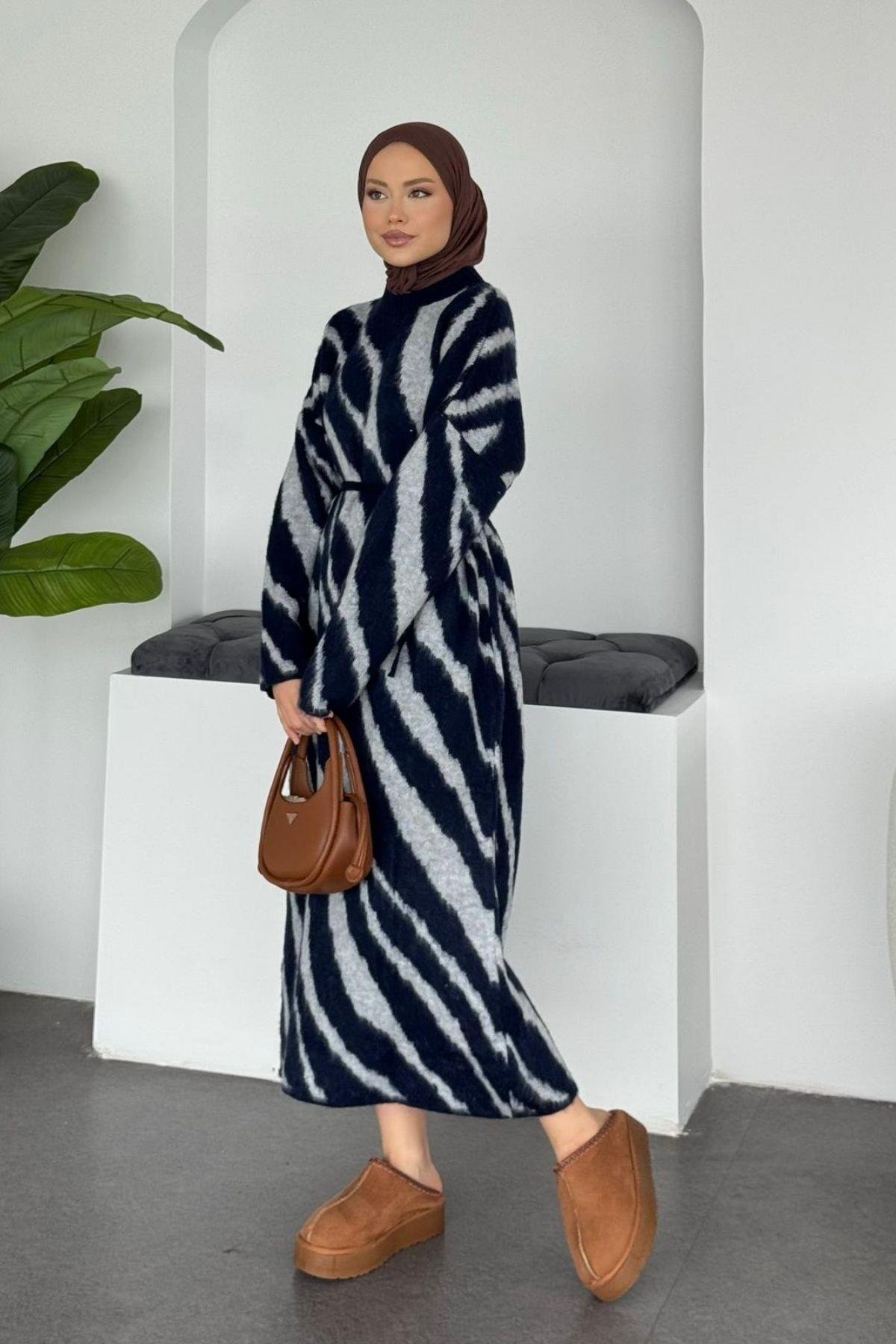 Safari Zebra Desen Elbise Lacivert, Fiyatları 