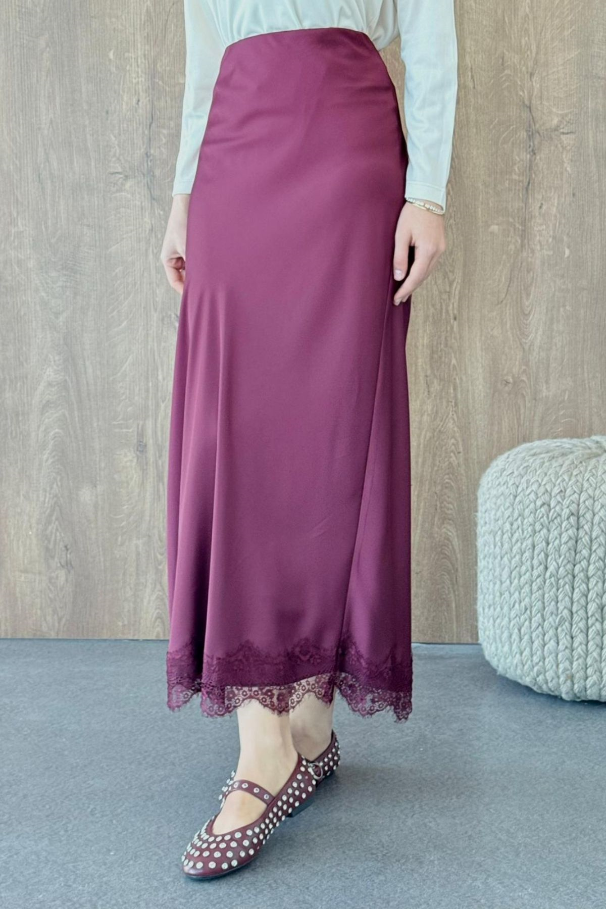 Samara Danteli Saten Etek Mürdüm, Fiyatları Samara Danteli Saten Etek Mürdüm| Haza Moda