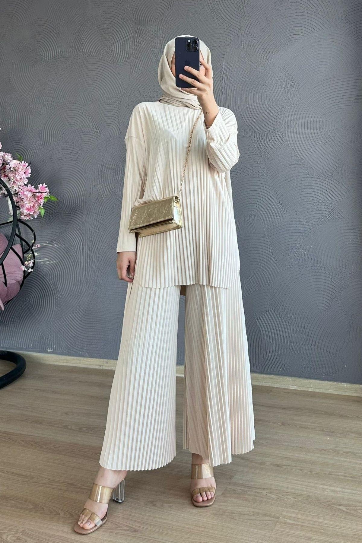 Sandy Takım Pilisoley Bej, Fiyatları Sandy Takım Pilisoley Bej – Haza Moda | Tesettür Giyim