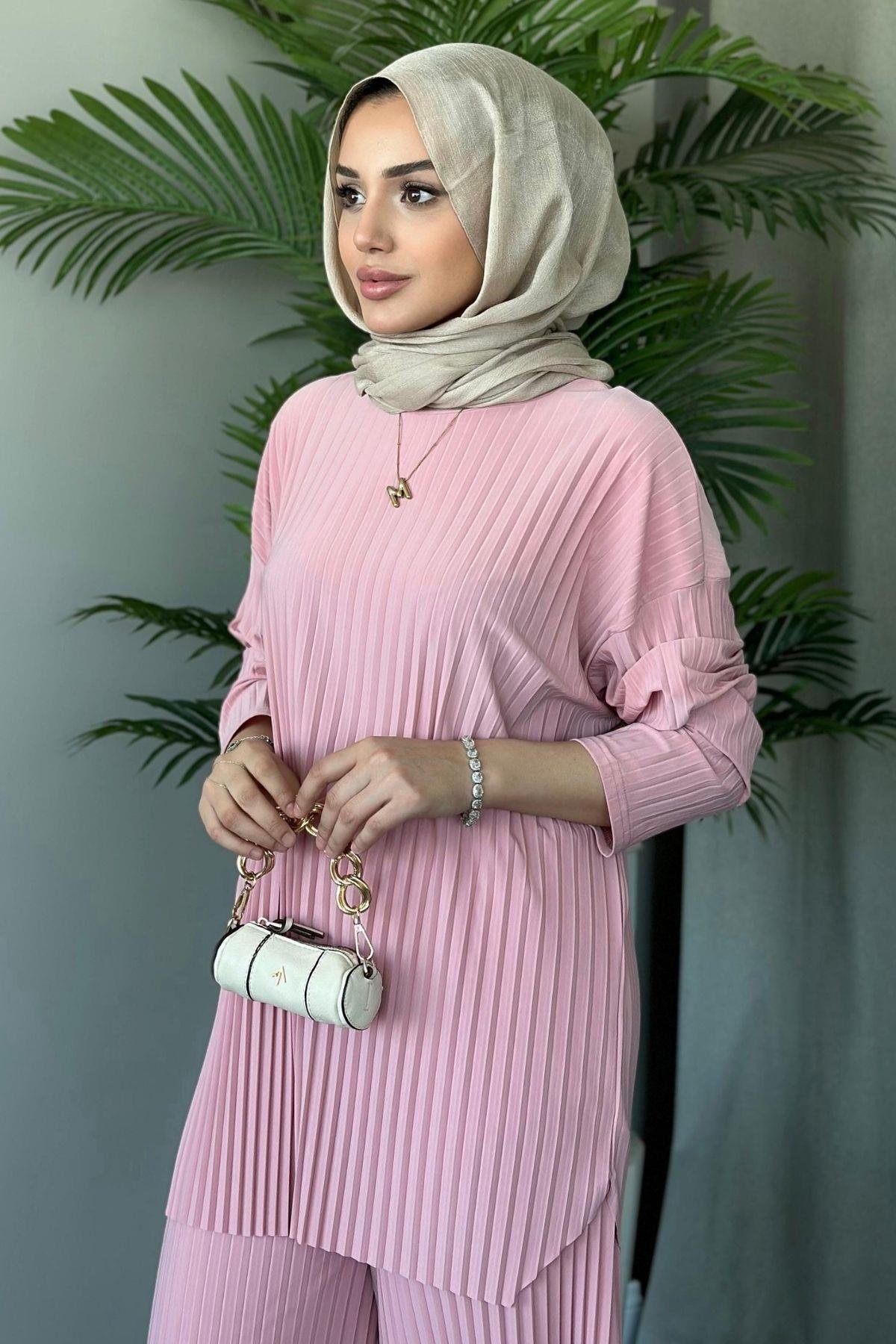 Sandy Takım Pilisoley Pudra, Fiyatları Sandy Takım Pilisoley Lila – Haza Moda | Tesettür Giyim