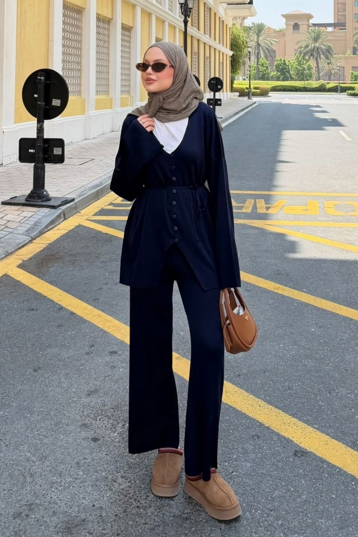 Selin Küçük Düğmeli Takım Lacivert, Fiyatları Selin Küçük Düğmeli Takım Lacivert | Haza Moda