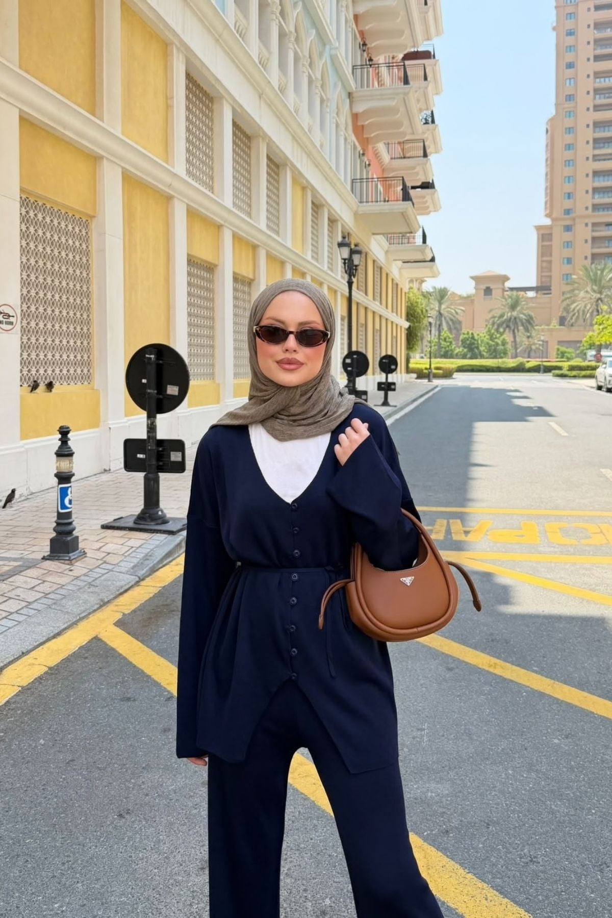 Selin Küçük Düğmeli Takım Lacivert, Fiyatları Selin Küçük Düğmeli Takım Lacivert | Haza Moda