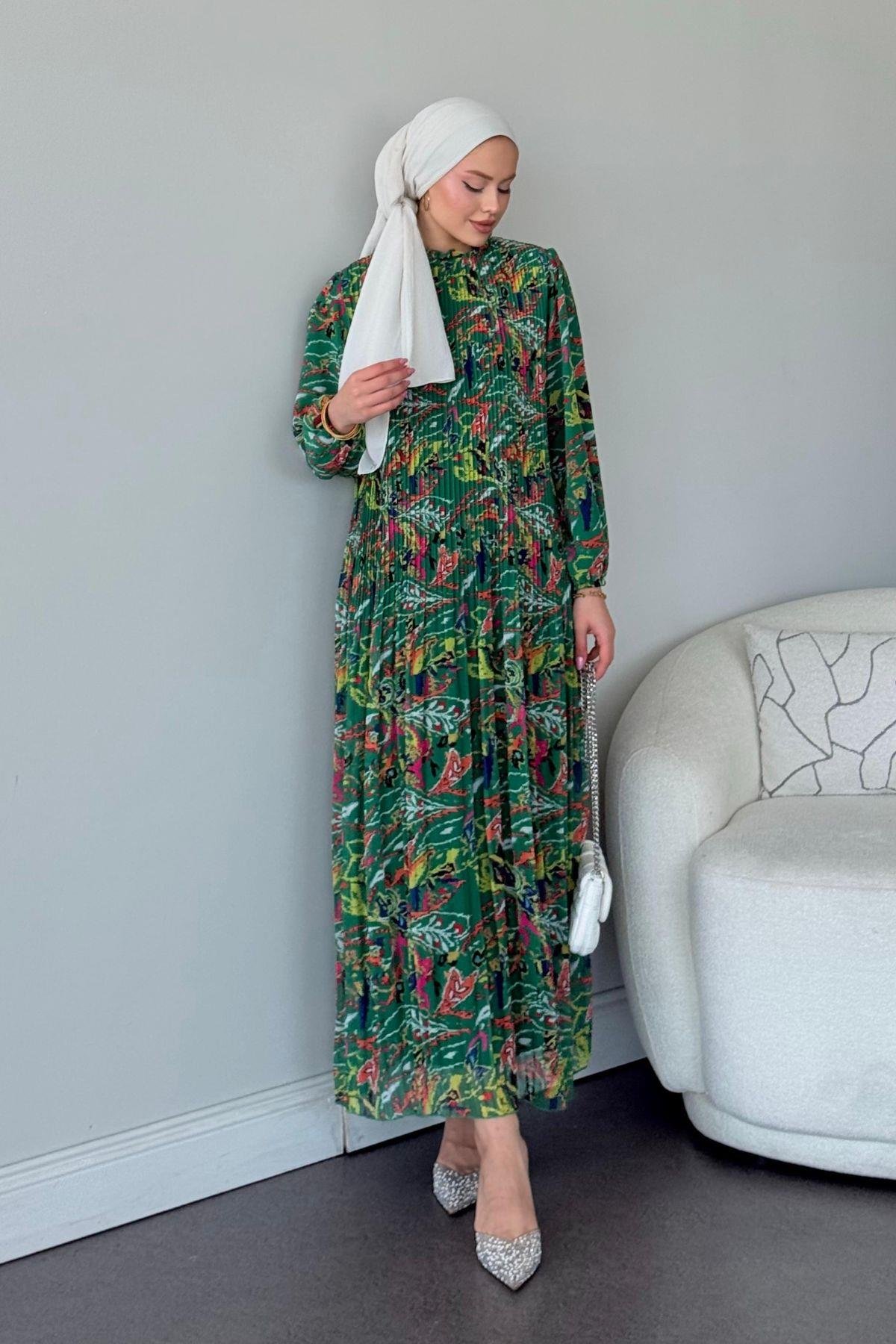 Şık Piliseli Elbise Yeşil, Fiyatları Şık Piliseli Elbise Yeşil - Haza Moda