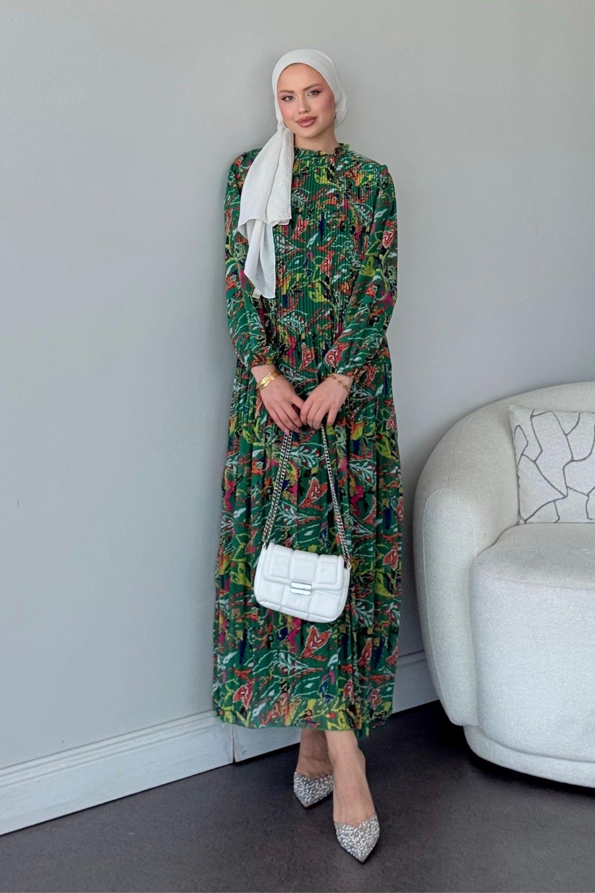 Şık Piliseli Elbise Yeşil, Fiyatları Şık Piliseli Elbise Yeşil - Haza Moda