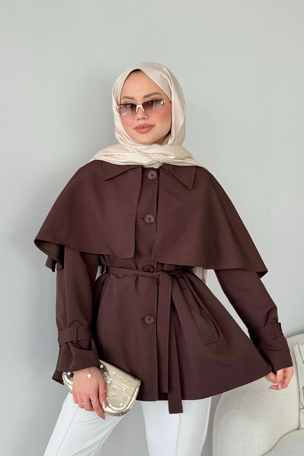 Sisu Pelerin Detaylı Ceket Kahve, Fiyatları Haza Moda | Tesettür Giyim | Sisu Pelerin Detaylı Ceket Kahve