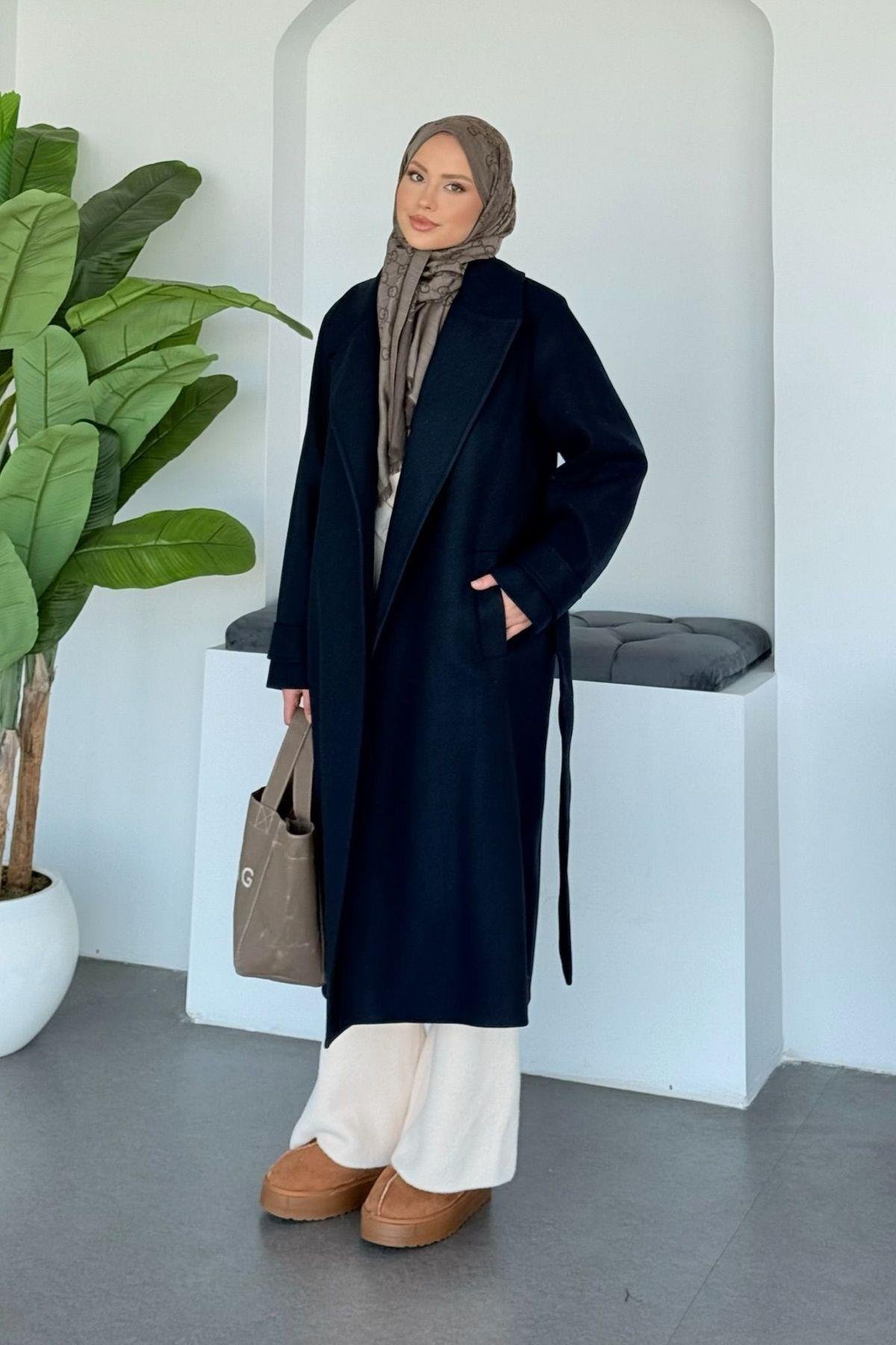 Skandal Muadil Kaban Lacivert, Fiyatları 