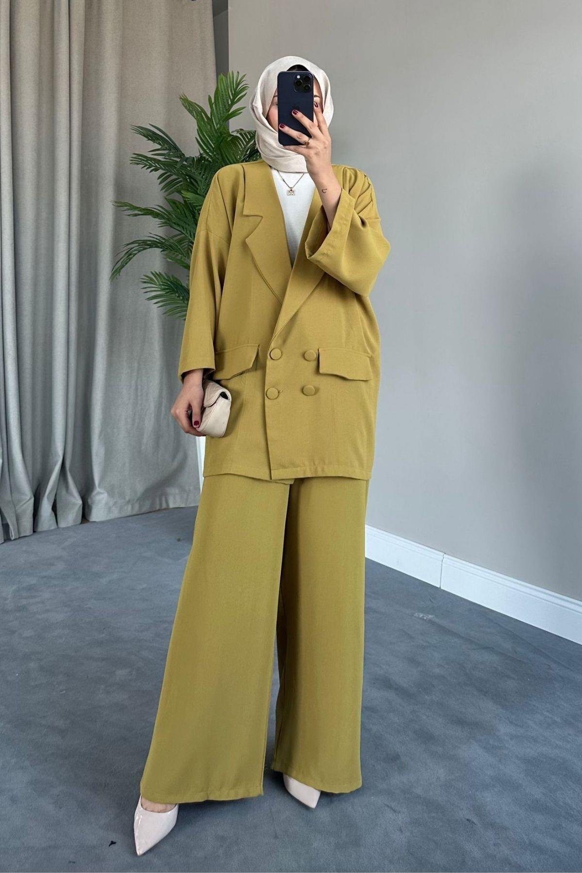 Stil Ceketli Takım Yağyeşili, Fiyatları Stil Ceketli Takım Yağyeşili – Haza Moda | Tesettür Giyim