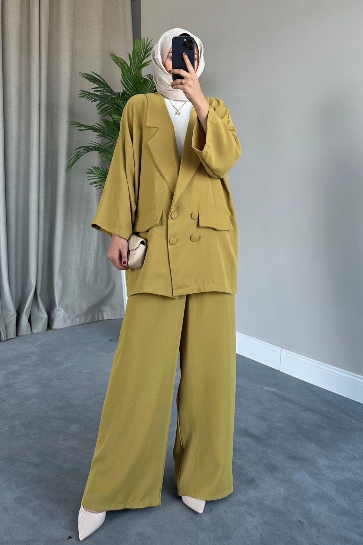 Stil Ceketli Takım Yağyeşili, Fiyatları Stil Ceketli Takım Yağyeşili – Haza Moda | Tesettür Giyim