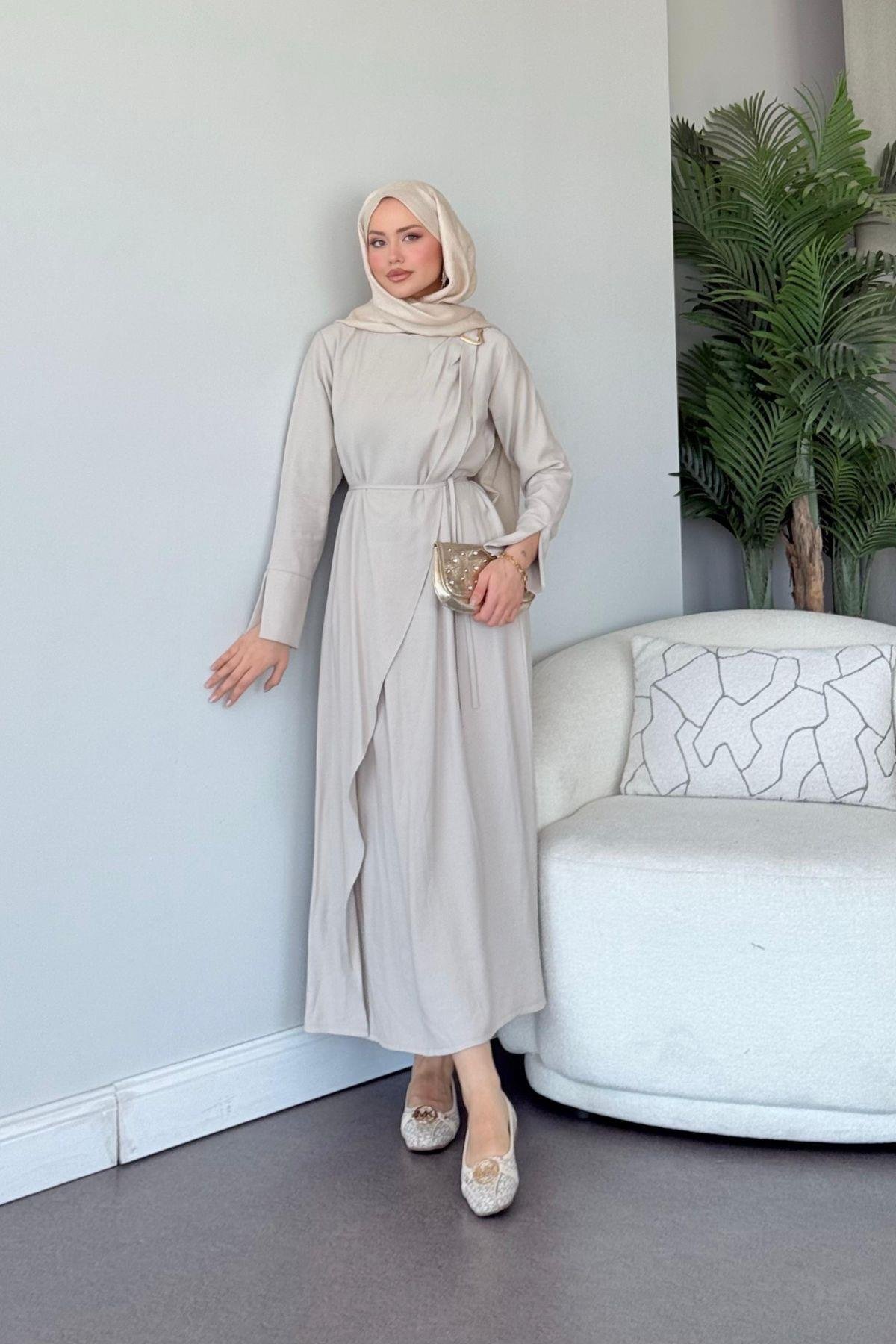 Tokalı Model Elbise Bej, Fiyatları Tokalı Model Elbise Bej