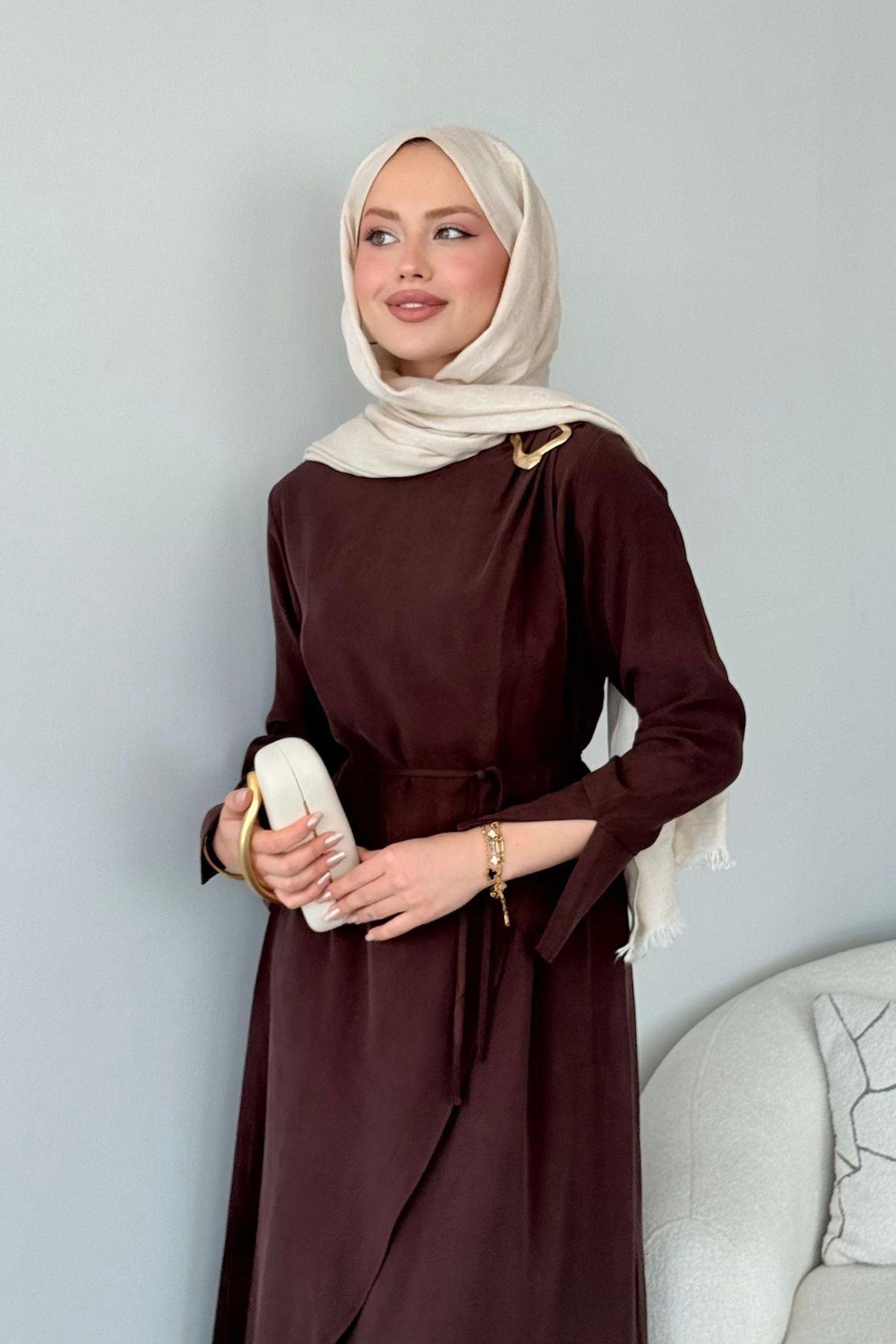 Tokalı Model Elbise Kahve, Fiyatları Tokalı Model Elbise Kahve- Haza Moda