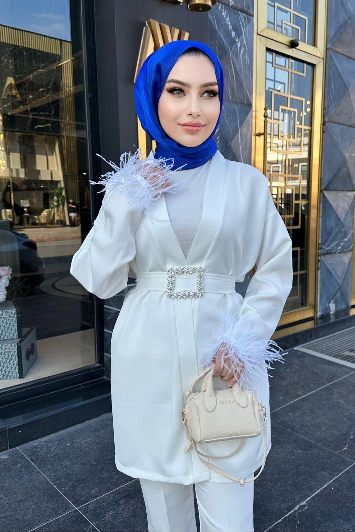 Tüylü Kimonolu Takım Beyaz, Fiyatları Tüylü Kimonolu Takım Beyaz – Haza Moda | Tesettür Giyim