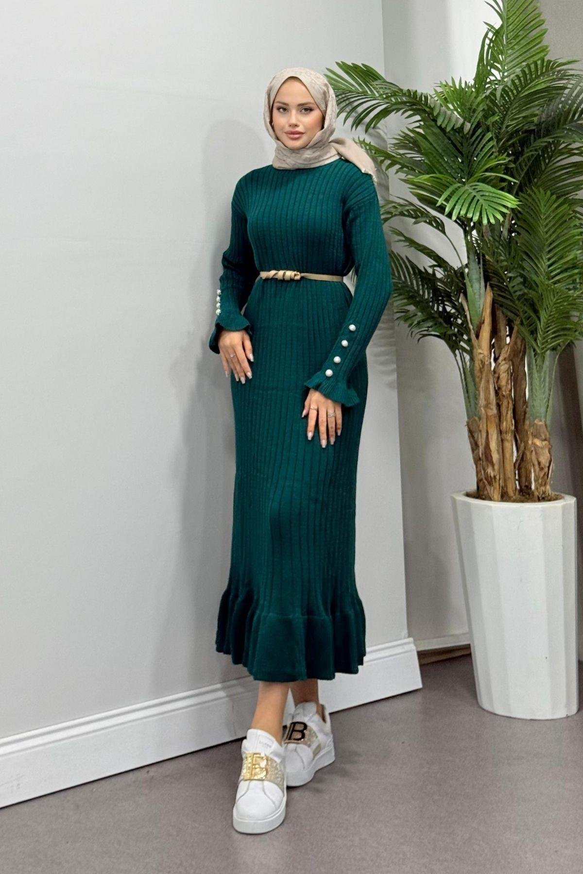 Yakut Triko Elbise Zümrüt, Fiyatları Haza Moda | Tesettür Giyim | Yakut Triko Elbise Zümrüt