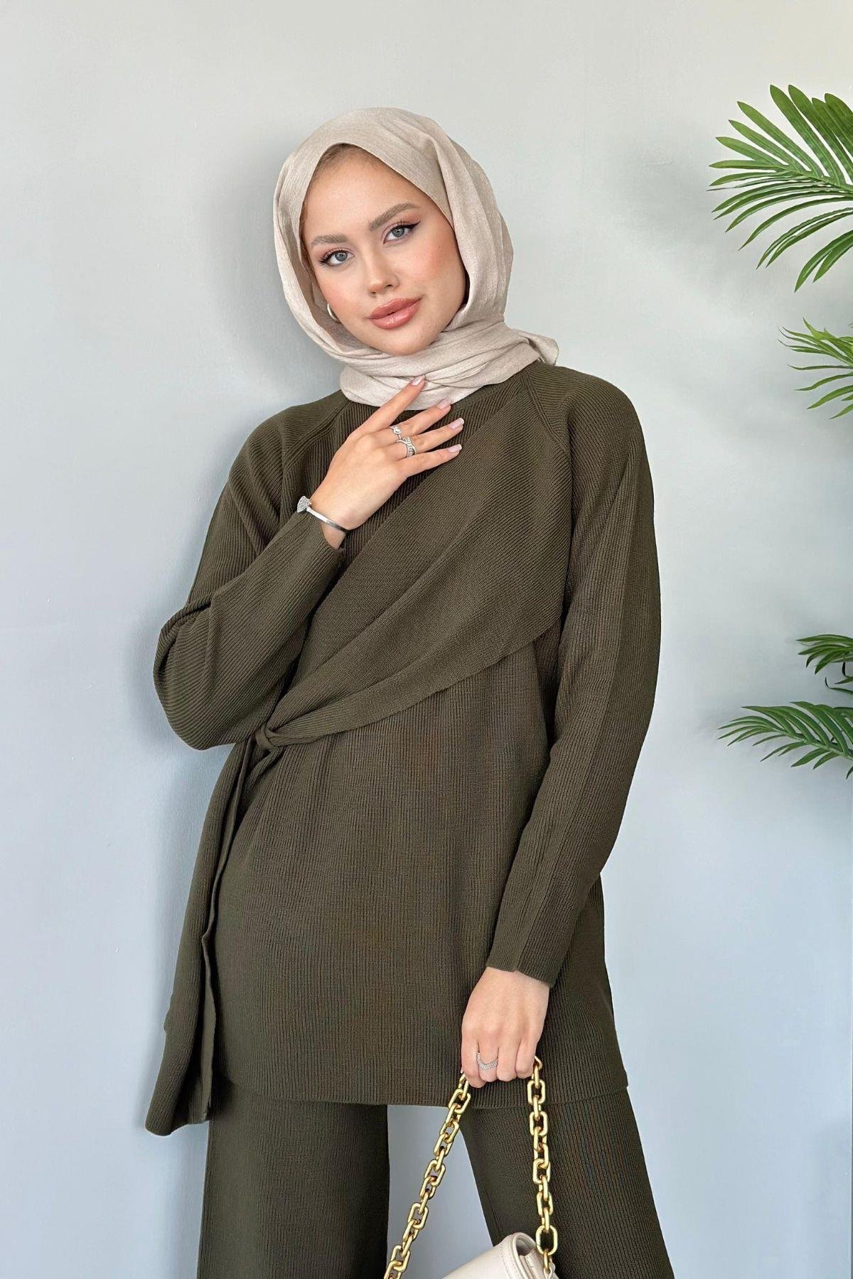 Yandan Şallı Triko Takım Haki, Fiyatları Haza Moda | Tesettür Giyim | Yandan Şallı Triko Takım Haki