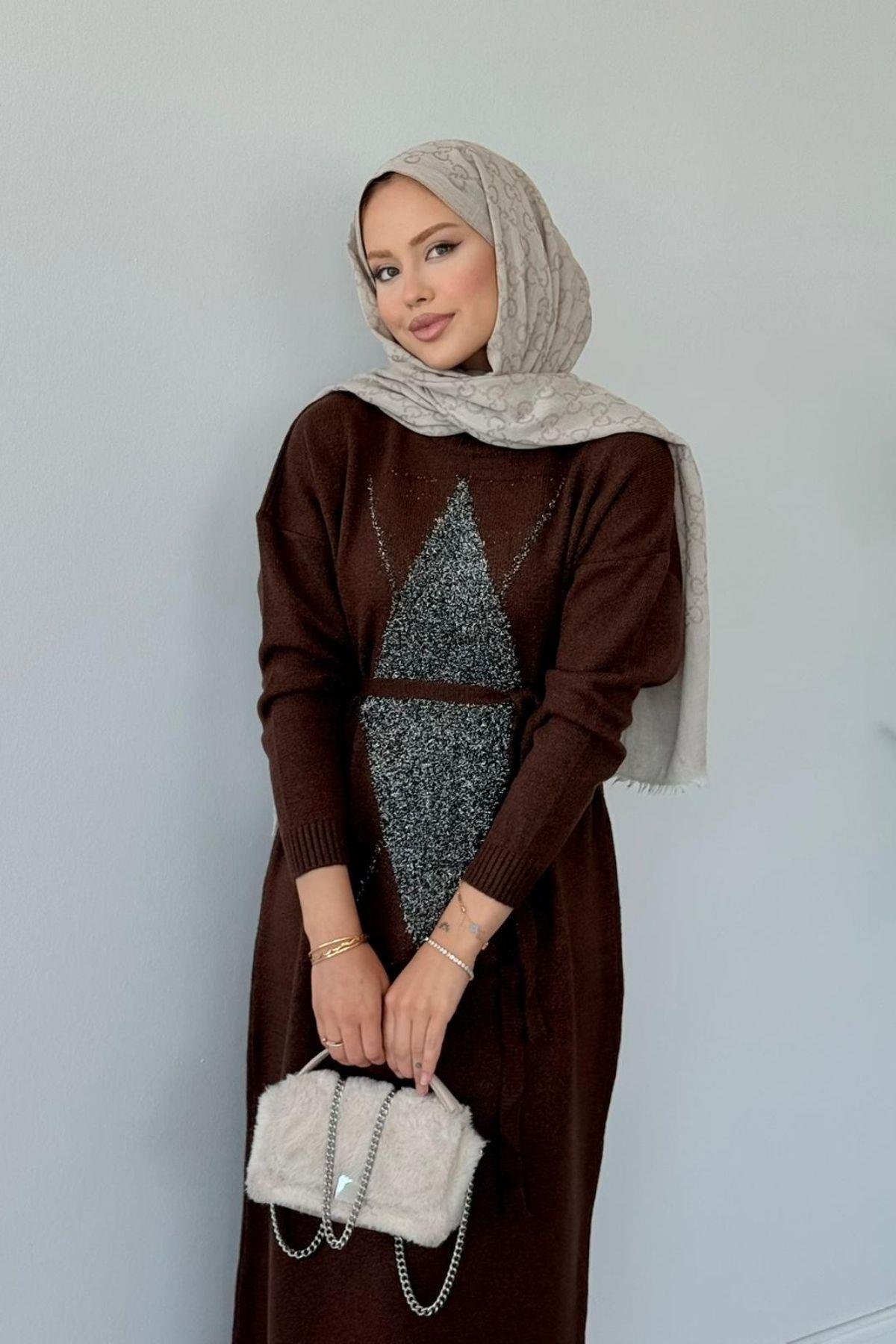 Yıldız Simli Triko Elbise Kahve, Fiyatları Yıldız Simli Triko Elbise Kahve- Haza Moda