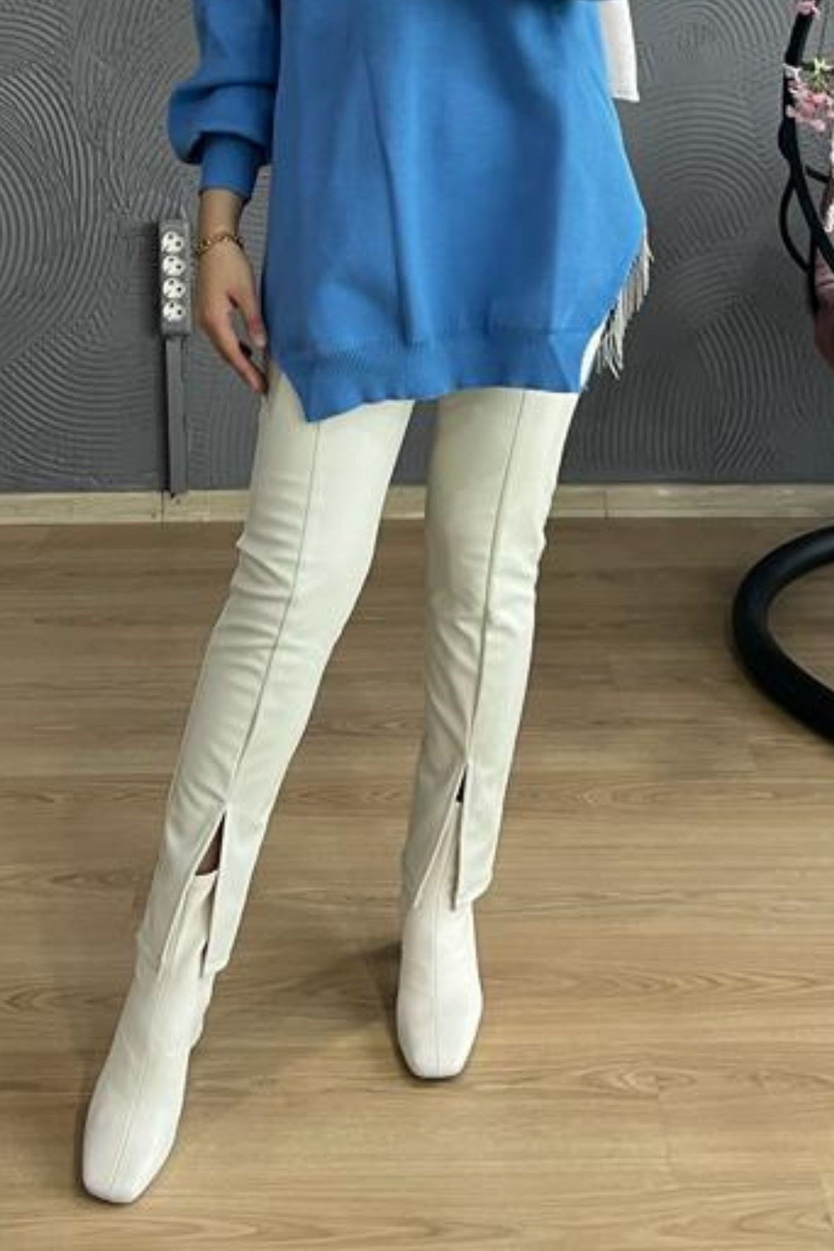 Yırtmaçlı Deri Pantolon-BEJ, Fiyatları Yırtmaçlı Deri Pantolon-BEJ– Haza Moda | Tesettür Giyim